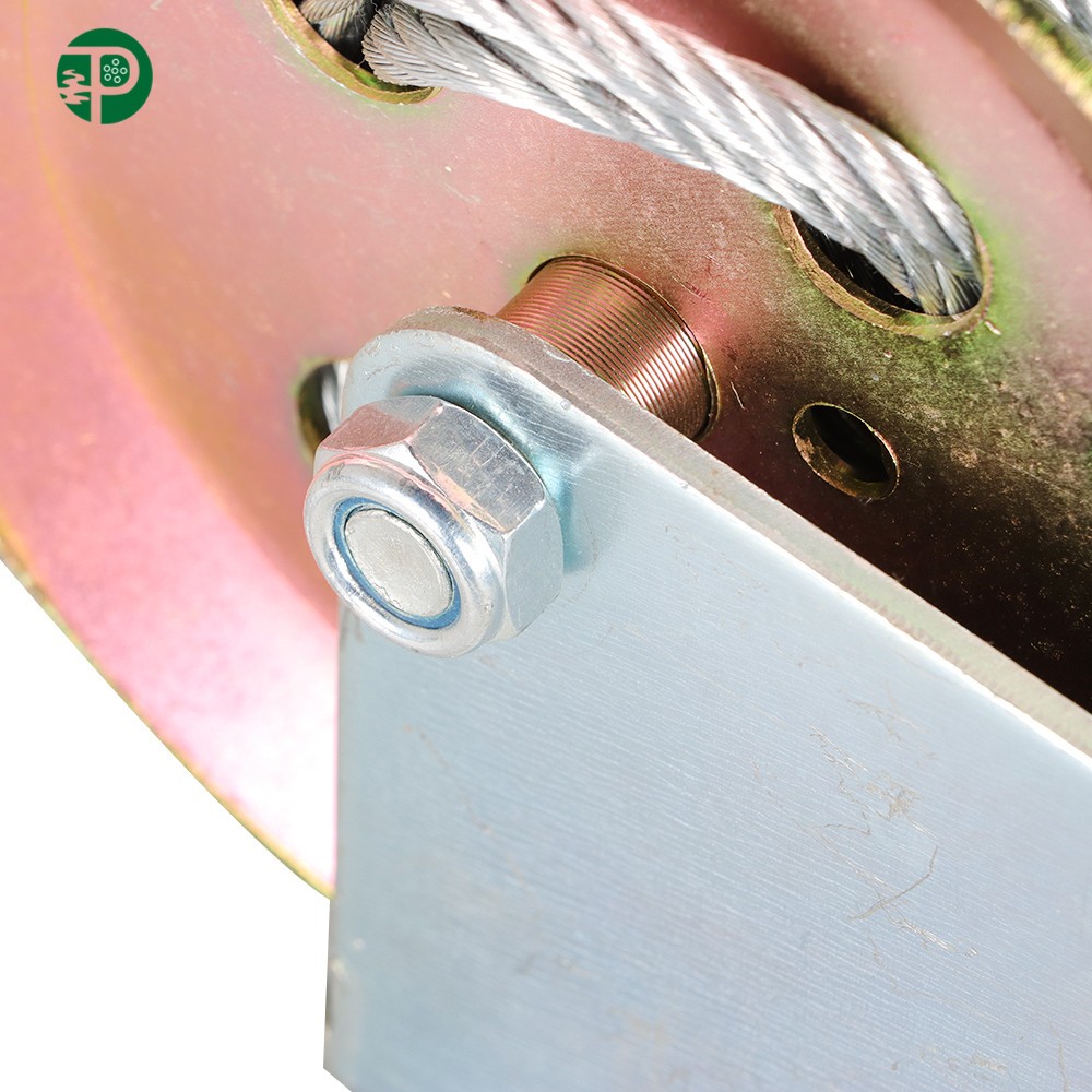 3500lbs Durable Hand Crank Winch For Trailer Hand Winch With Cable NEW