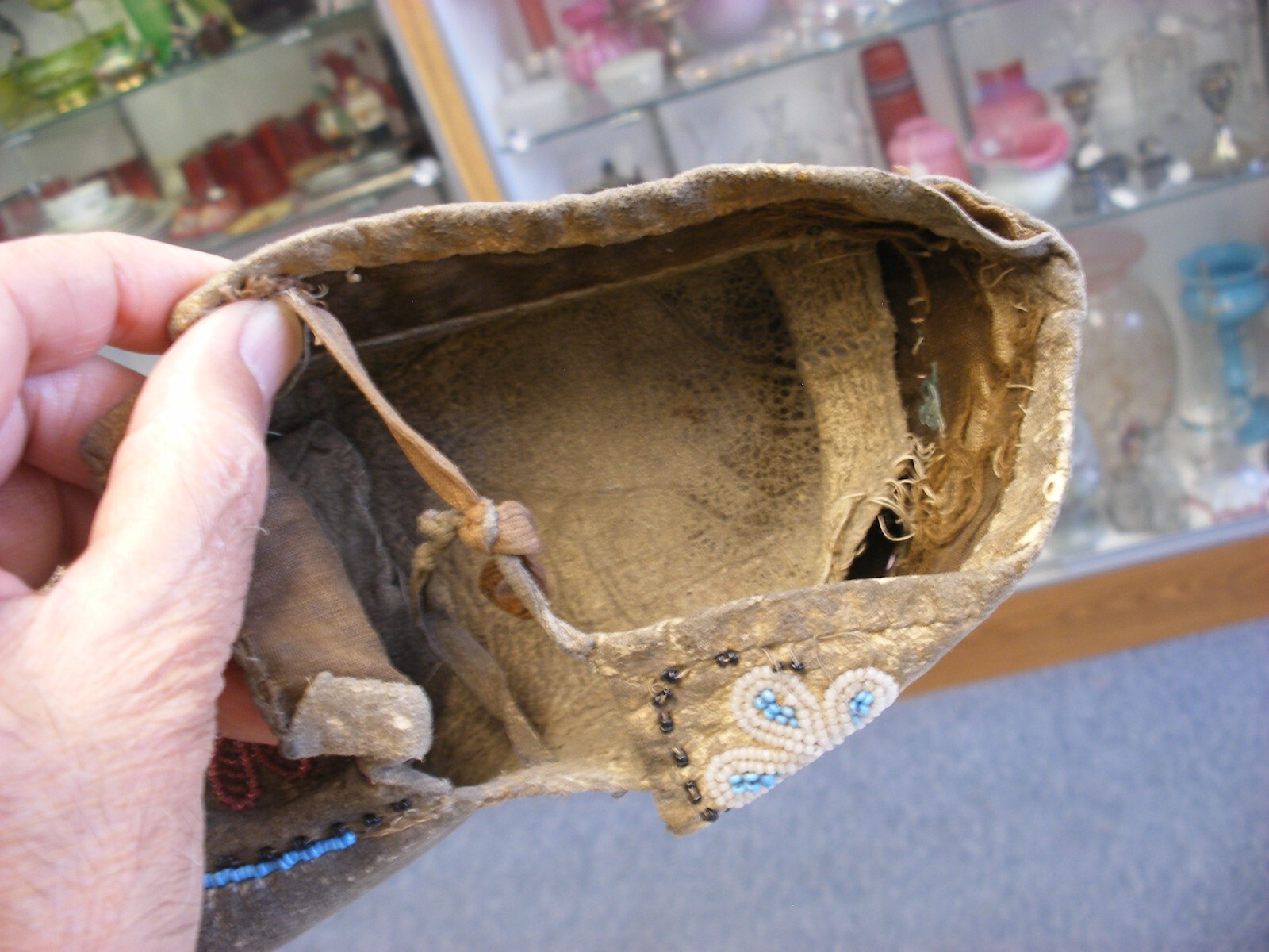 Antique Vtg Native American Plains Indian Beaded Moccasins - Damage - As-is!