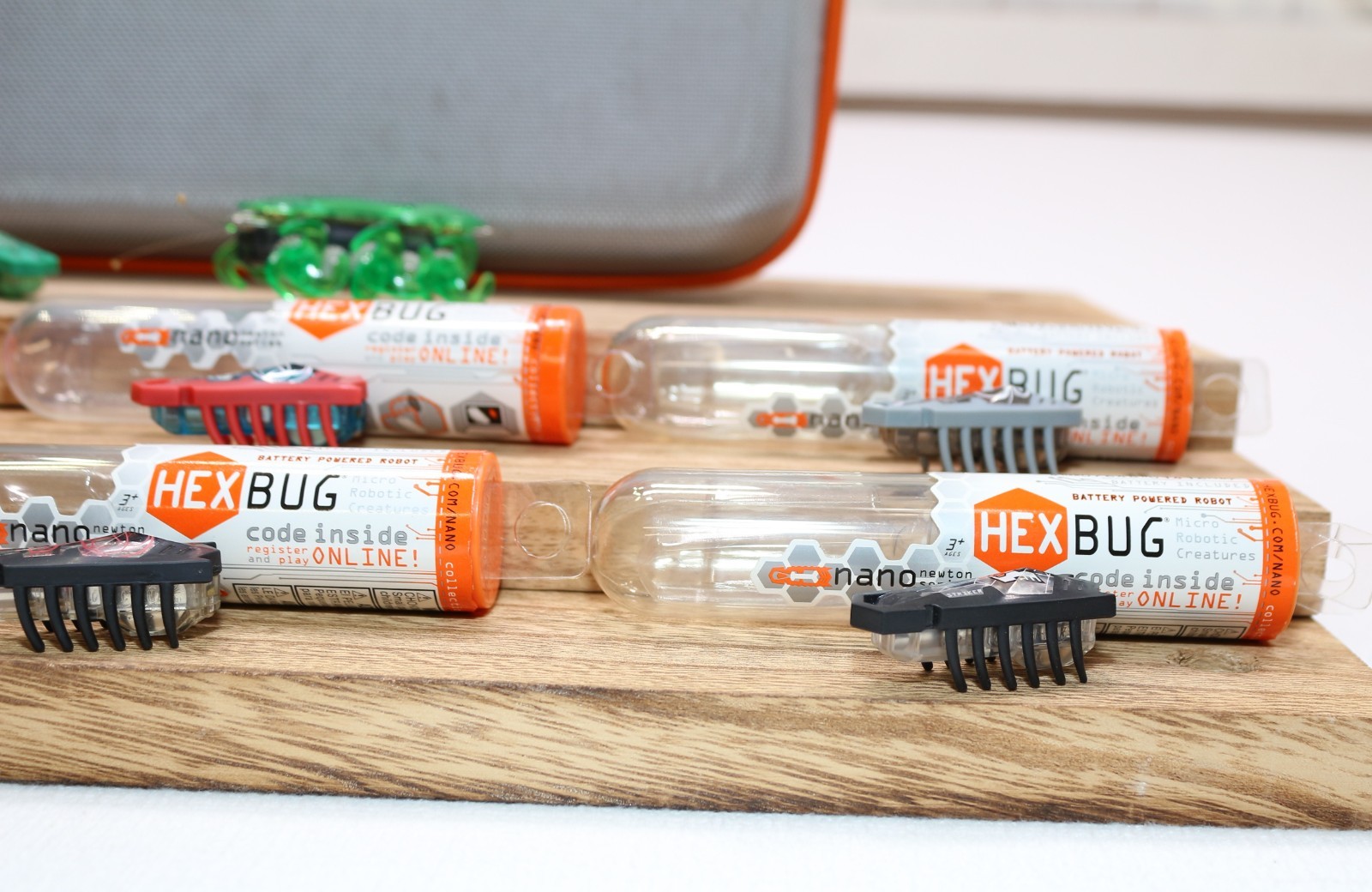 Hexbug Nano Bug Lot Bugs Electronic Toys Mixed Working with Storage Case