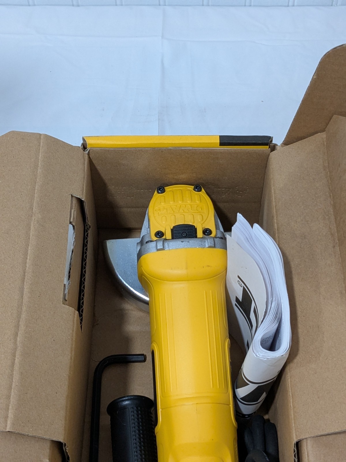 DeWALT 4-1/2" Wheel Dia, 12000 RPM, Corded Angle Grinder DWE4120N