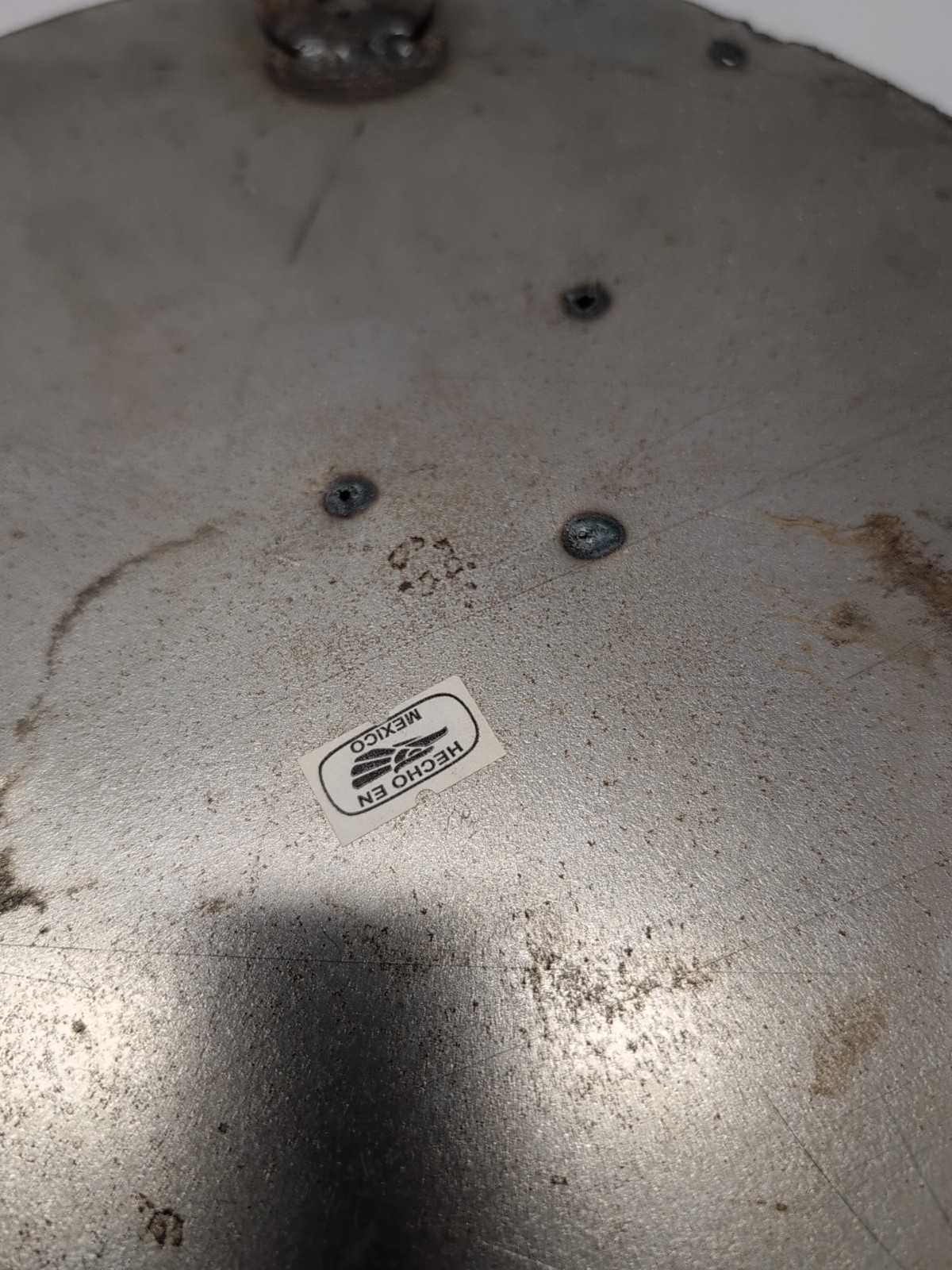 Texaco 10" Diameter Novelty Metal Sign Made In Mexico Distressed Layered