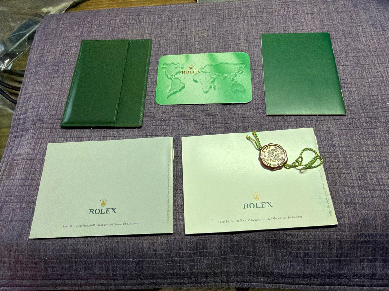 Rolex 2004 Submariner Accessories Set.Booklets;paper hold;Tag;calendar English‼️