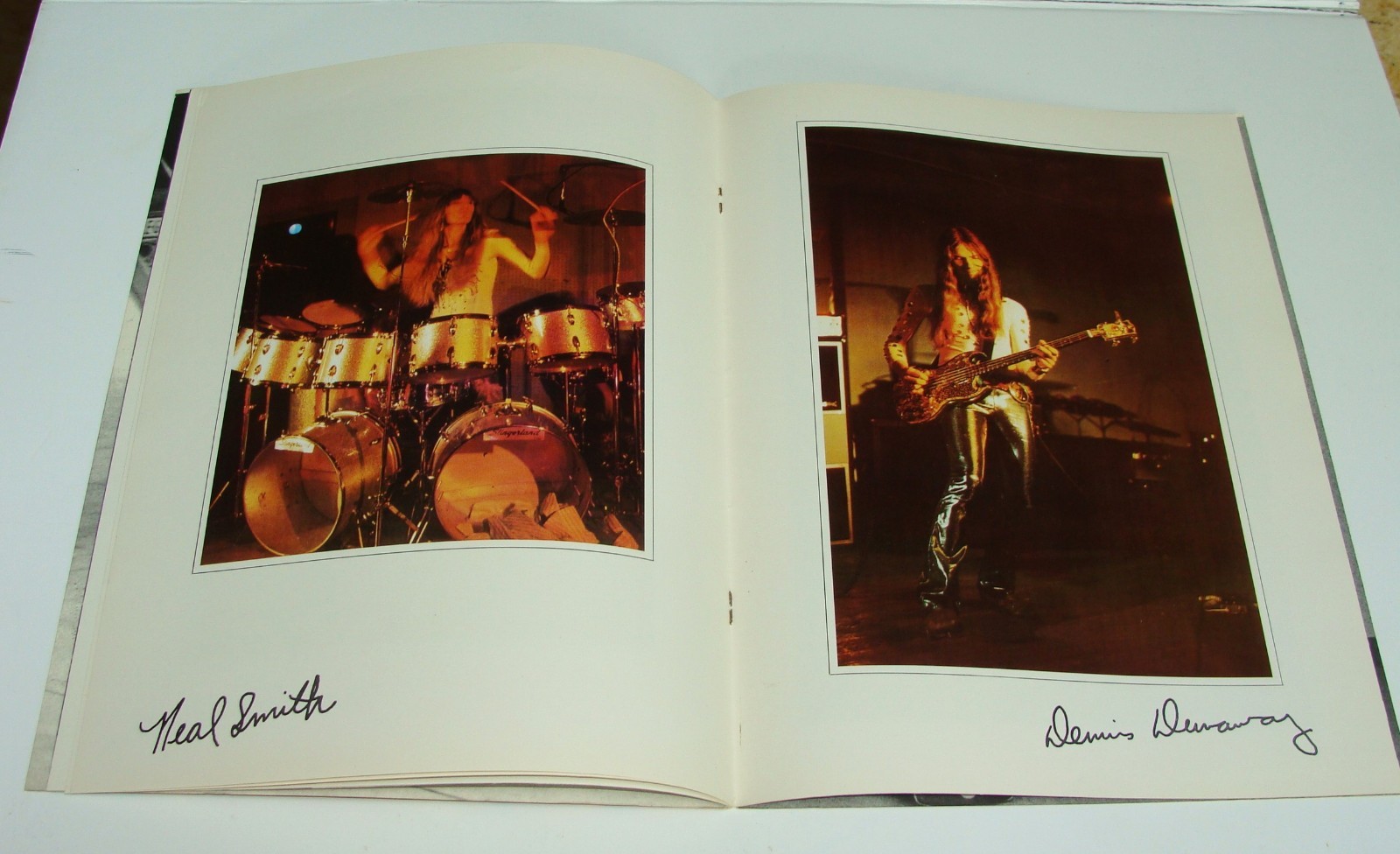 ORIG 1971 ALICE COOPER - PHOTO TOUR BOOK - SOUVENIR BOOK PUBLISHERS