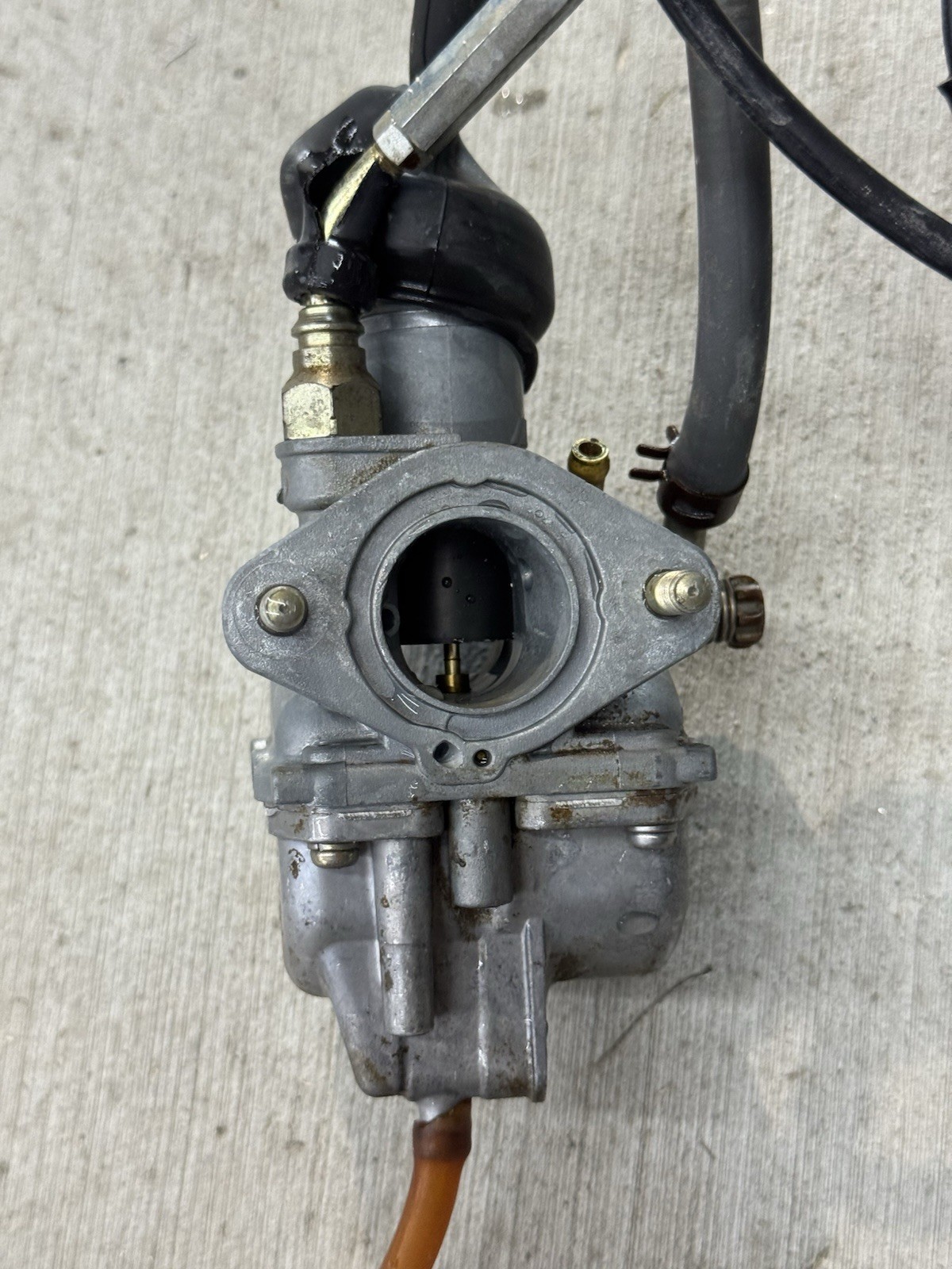 1985 Yamaha Tri Moto 200 Ytm200 Original Oem Carburetor Carb Assembly