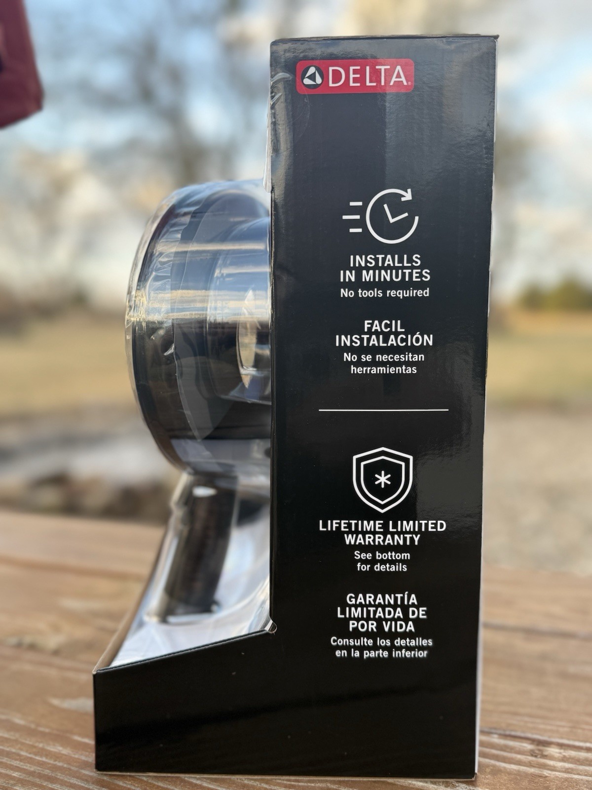 Delta In2ition 2 in 1 shower head. 5 Spray Settings. Venetian Bronze