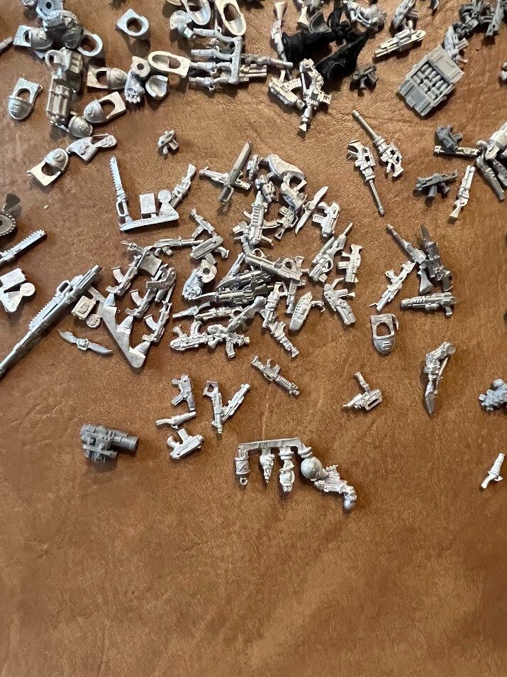 Large Lot of Warhammer 40k Bits 250+ Pieces Metal & Plastic