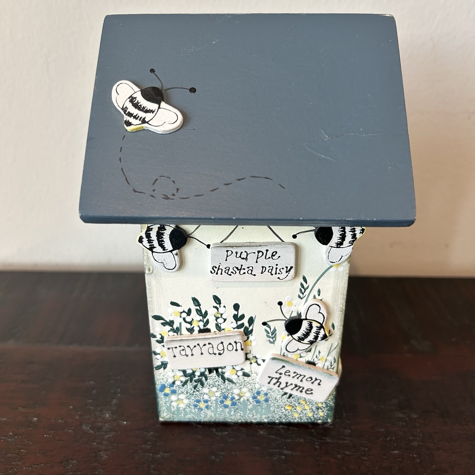 Vintage Bee Cottage Bird House Honey Bee Herbs 1999 Made In USA 6” Tall