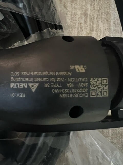 VOLVO EV Charger Polestar S60 S90 XC60 XC90 OEM Charg 32257794 EVVS16NC17BV