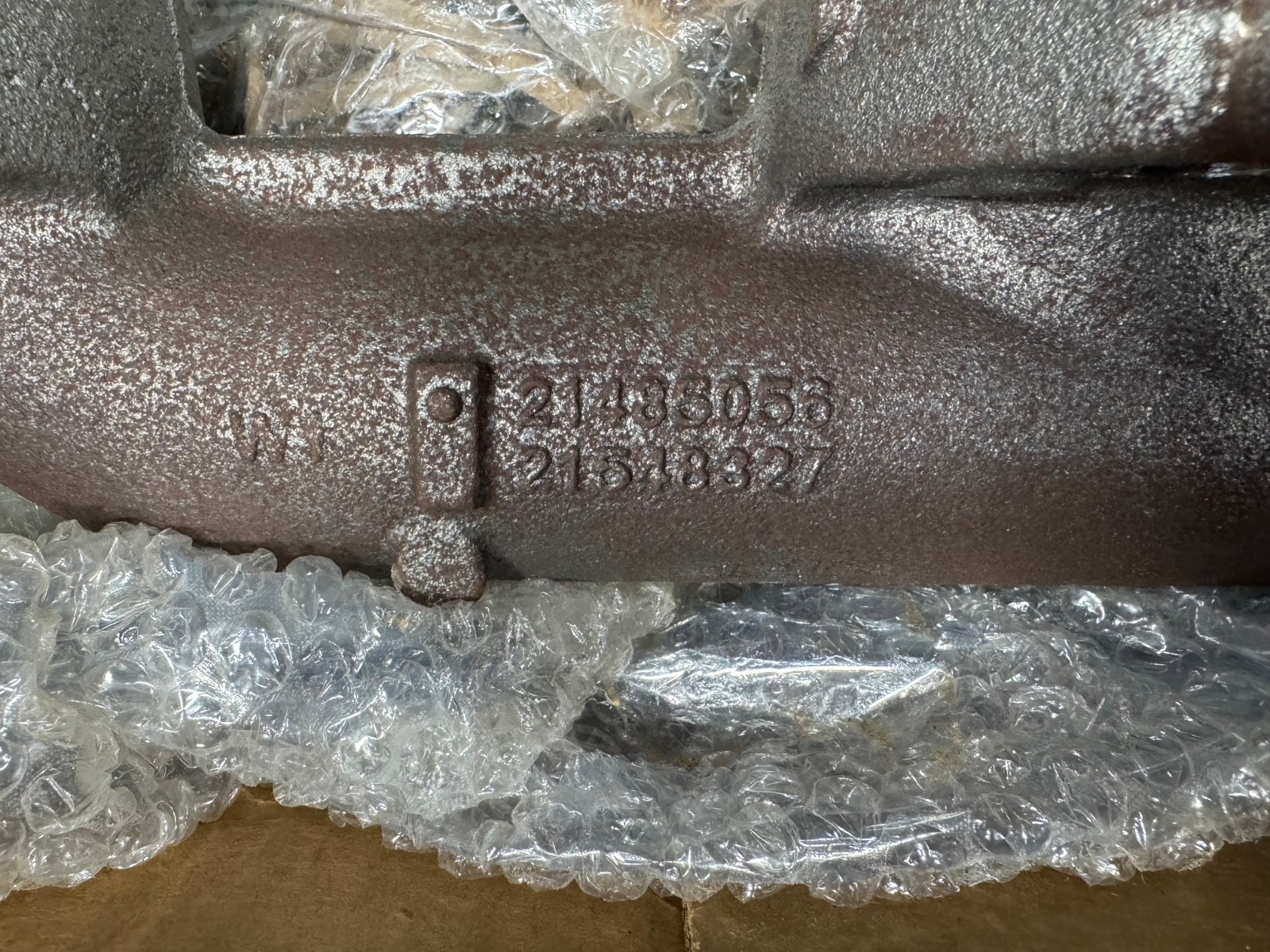 Genuine OEM Volvo Mack D11 MP7 Exhaust Manifold 21768561, 21485080, 22440048