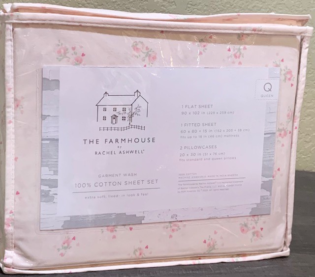 THE FARMHOUSE by Rachel Ashwell Queen Sheet Set Pale Pink with Roses & Hearts