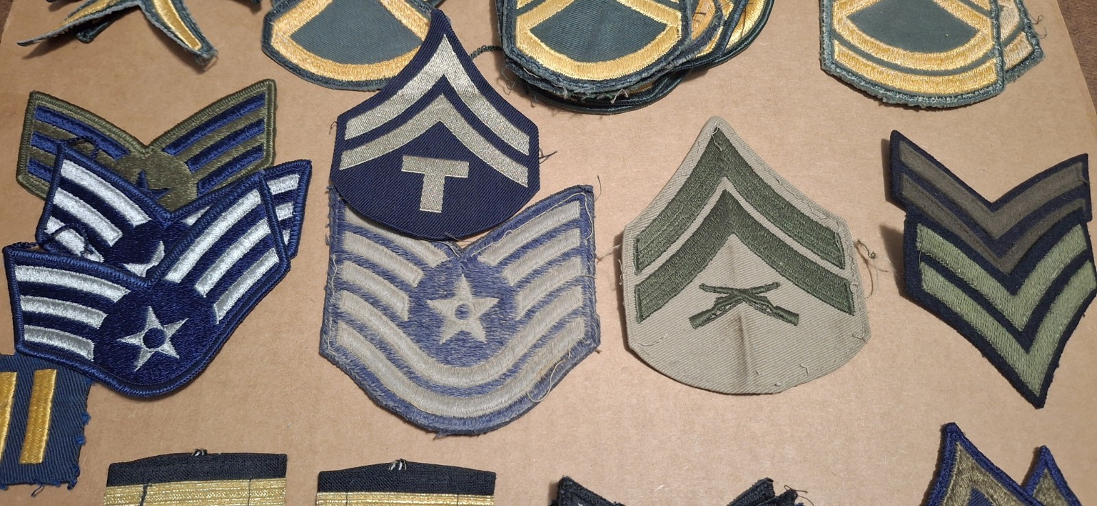 MILITARY UNIFORM PATCHES LOT OF 39 PIECES