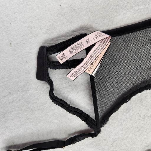 VICTORIA'S SECRET Dream Angels Black Floral Lace Garter Belt Womens M-L NEW