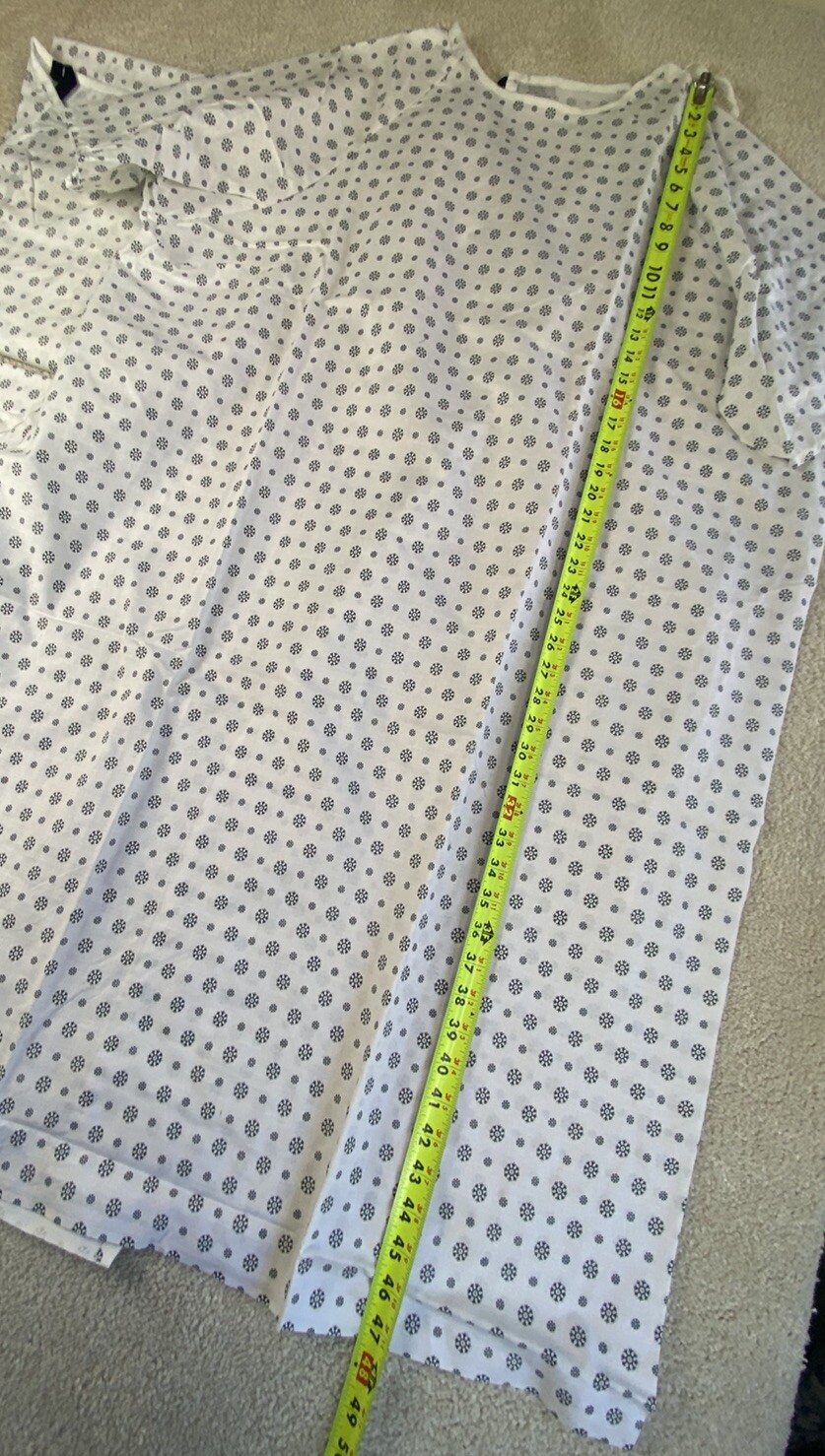 Magnus Care Hospital Patient Gowns SPA MEDICAL HOME CARE White NEW Lot of 4