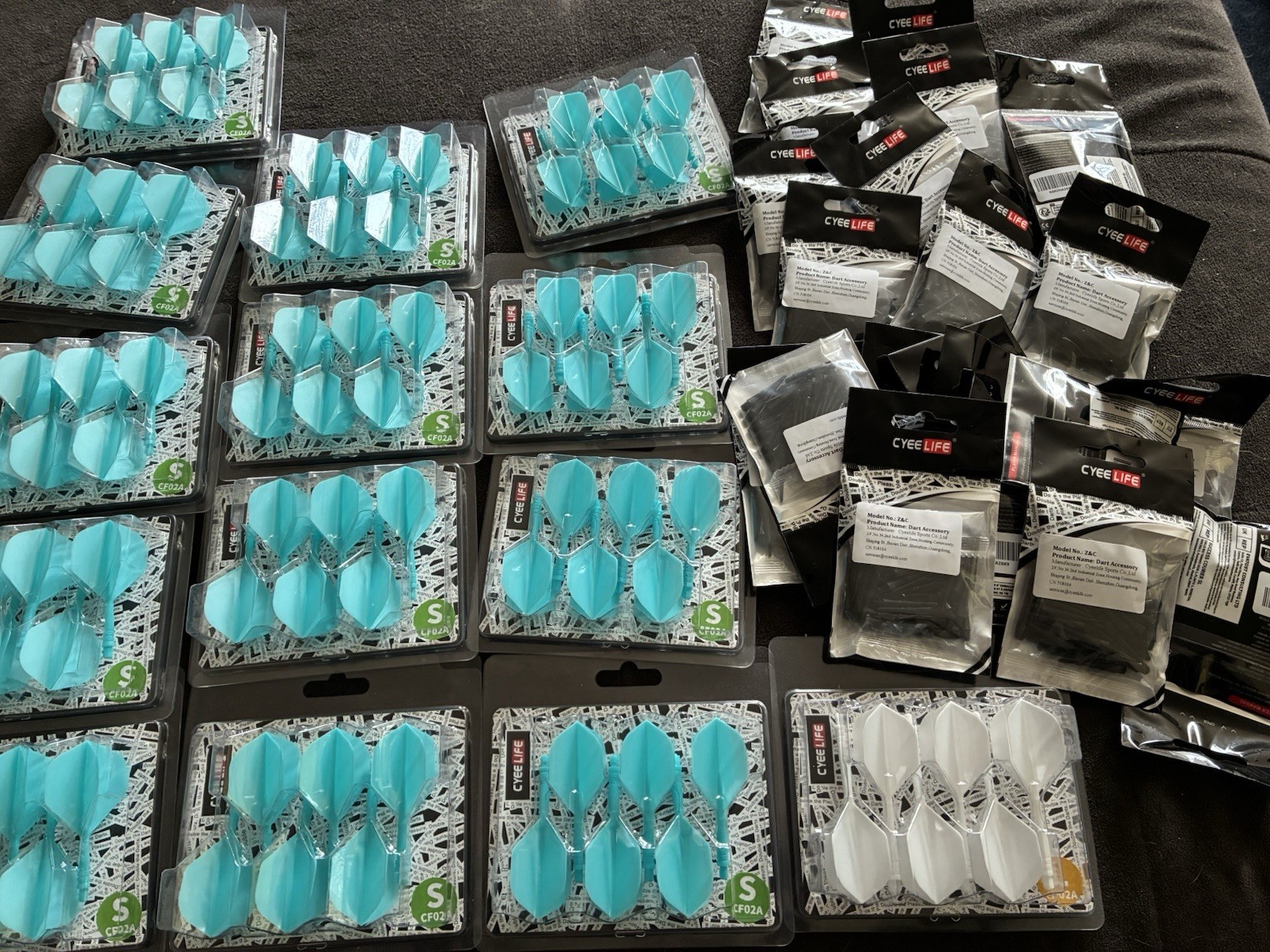 Cyeelife 84 Pcs Soft Tip Molded Dart Flights + 1000 Dart Points. Brand New