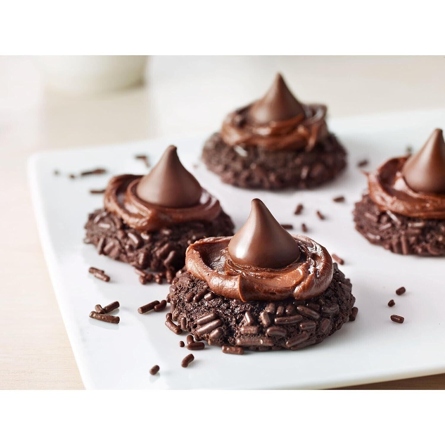 HERSHEY'S Kisses Special Dark, Mildly Sweet Chocolate Bulk Candy (5 Pound Bag)