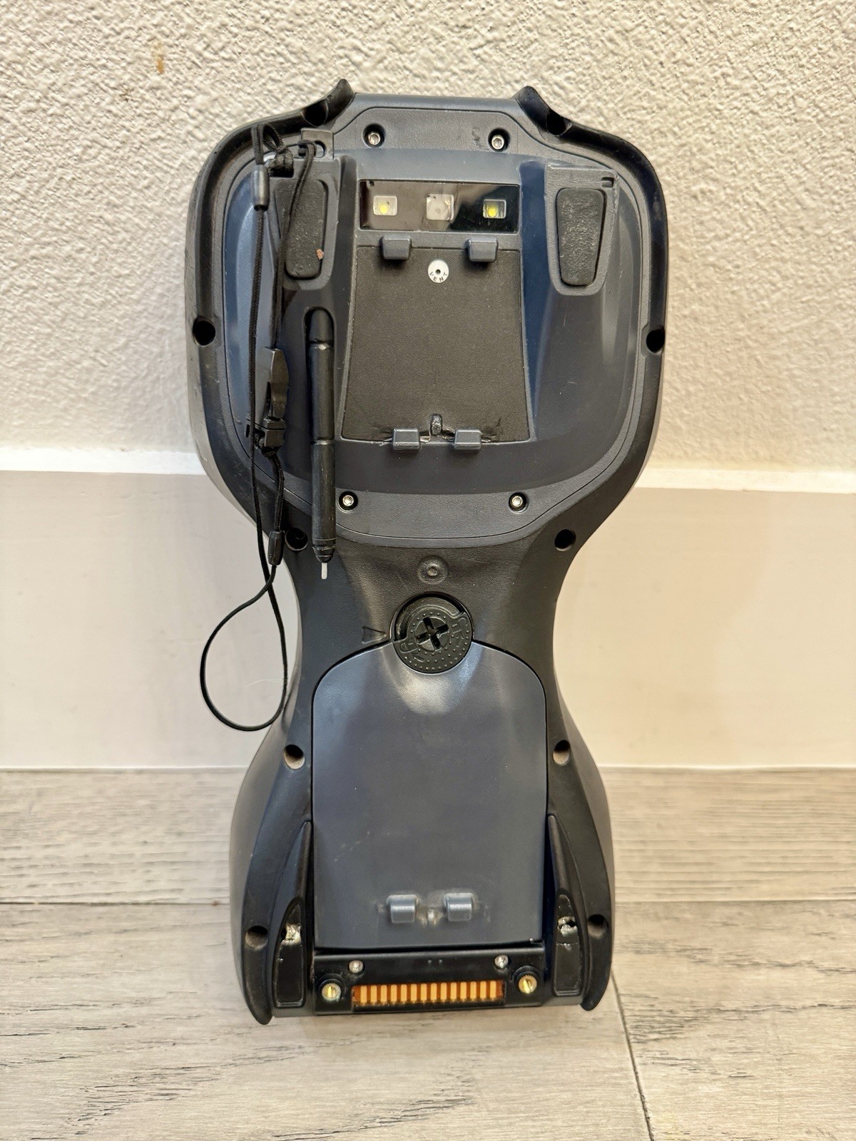 Trimble R8 Model 3 GPS GNSS UHF Base or Rover - TSC3 w/ Access 2017.24