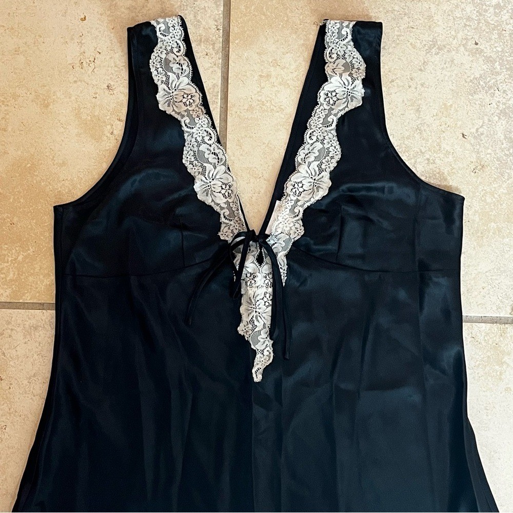 Whispers Lace Trim Slip Dress Black Lingerie Nightgown L/XL Feminine Romantic