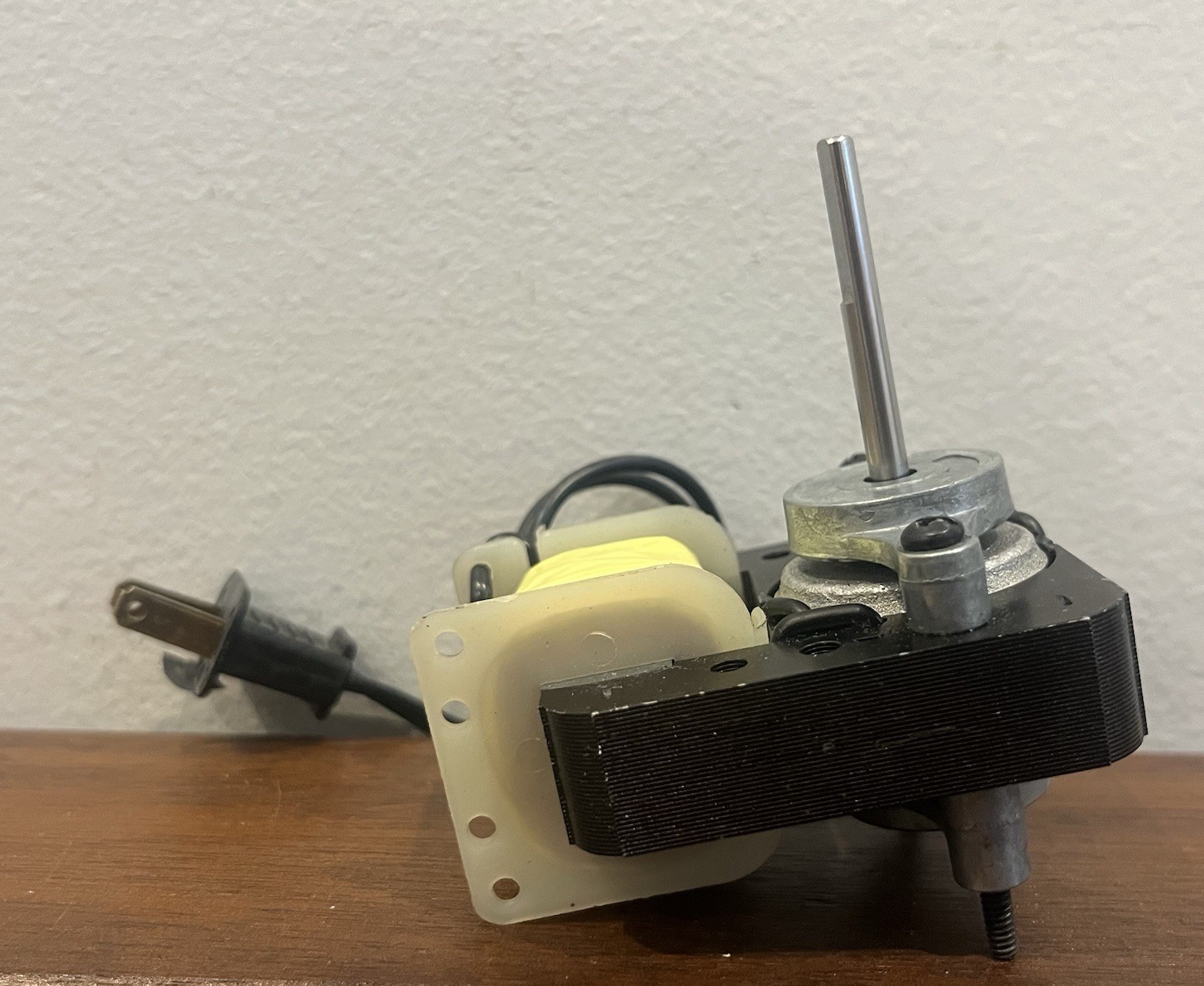 HD Supply Evp. Fan motor YJF61/16B, 60HZ 120V .70AMPS HDS:250375 New Open Box