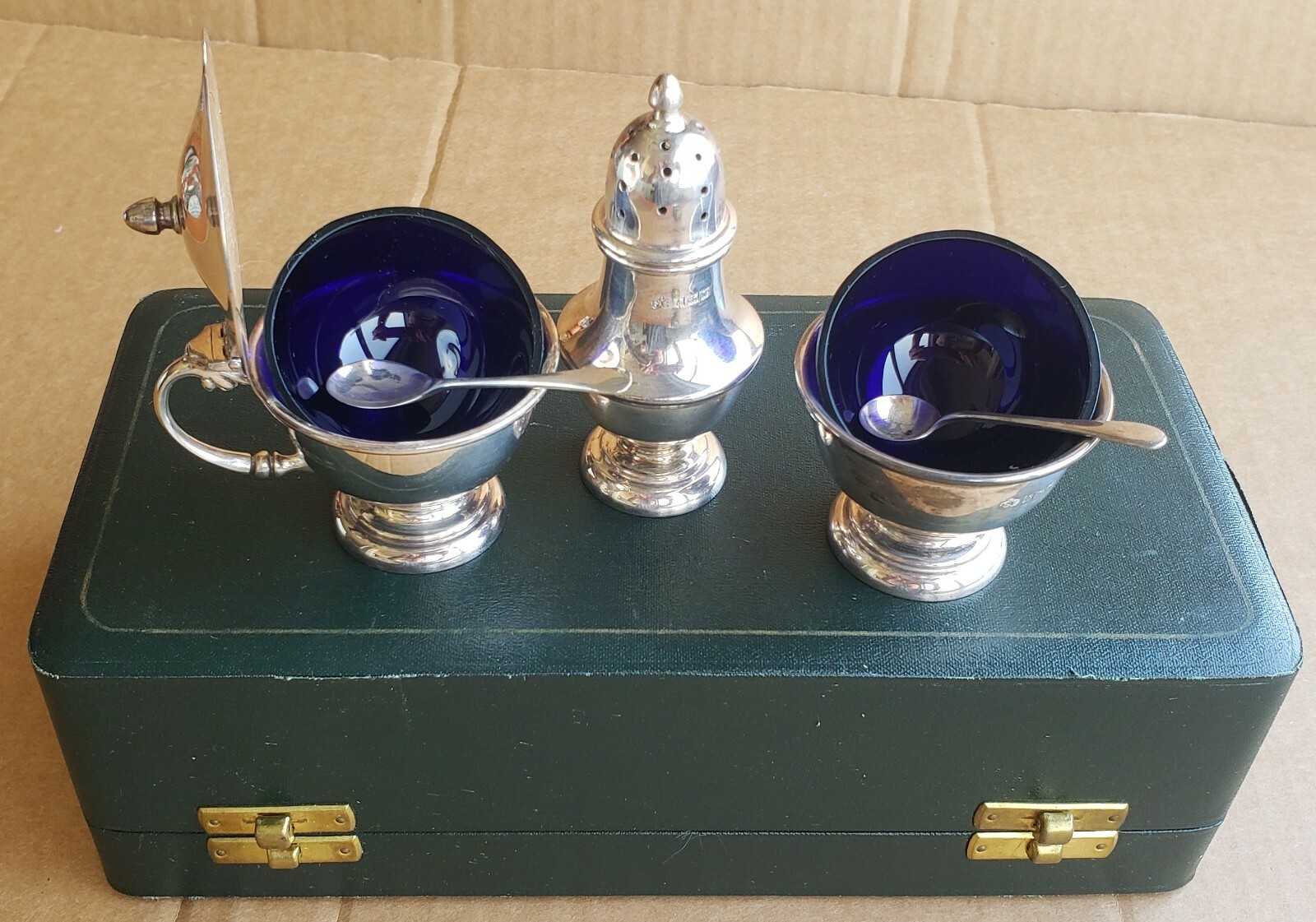 Antique Sterling Silver Elkington Complete Set in Original Case Shaker