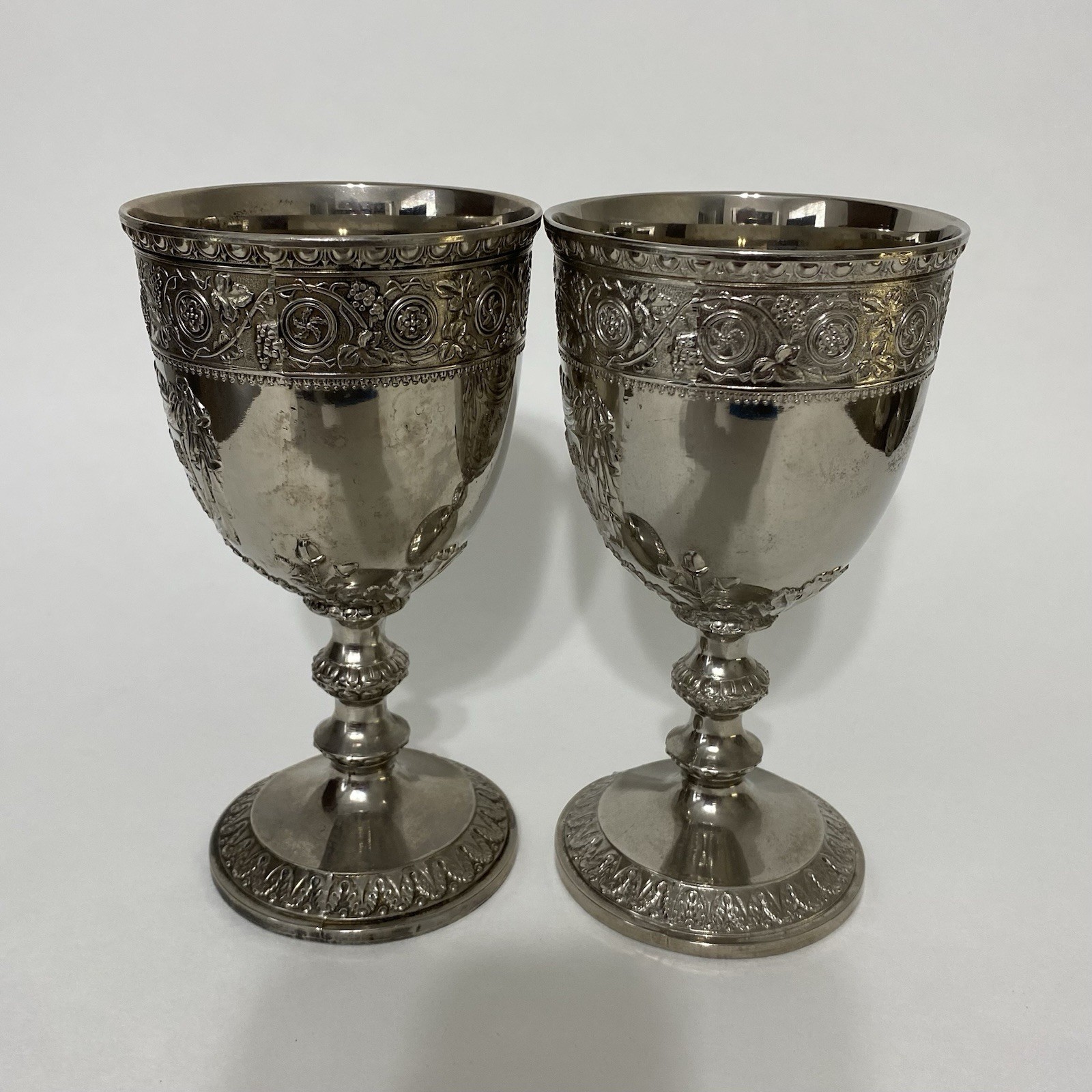 Vintage Corbell & Co Silverplate Goblets Set 4 Baroque Heraldic 6.5" Wine Cups