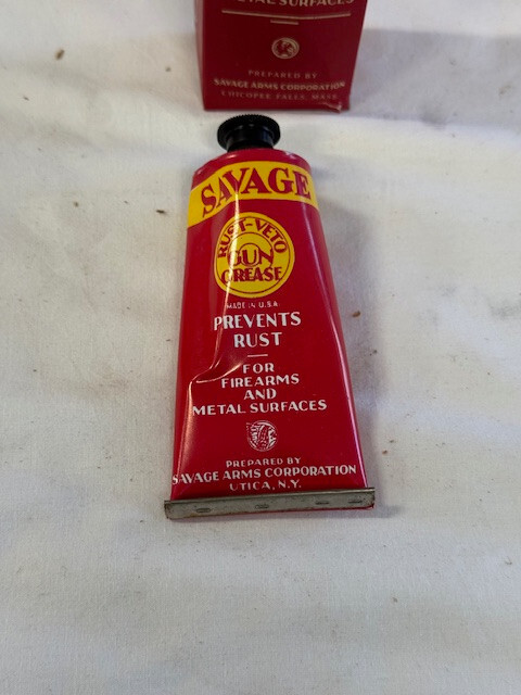 Savage Arms Gun Cleaning Kit Oil Tin RustVeto Gun Grease Solvent 3pk Vintage LOT
