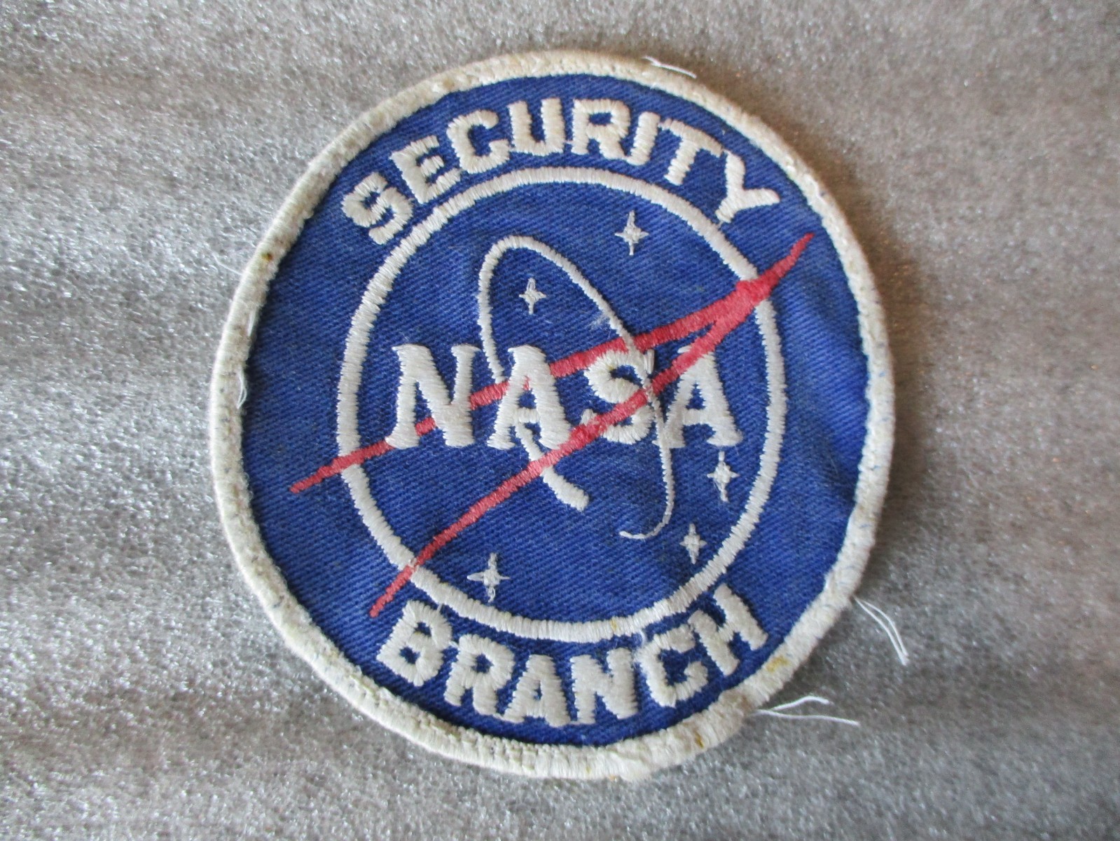 1965 NASA SECURITY BRANCH VECTOR MEATBALL + HAYES AEROSPACE SECURITY PATCHES