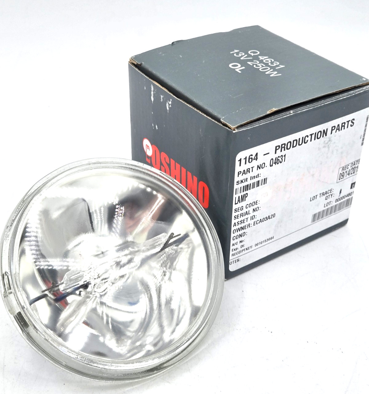 Oshino Q4631 Aircraft Landing Light PAR36 13V 250W Sealed Beam Lamps *NIB