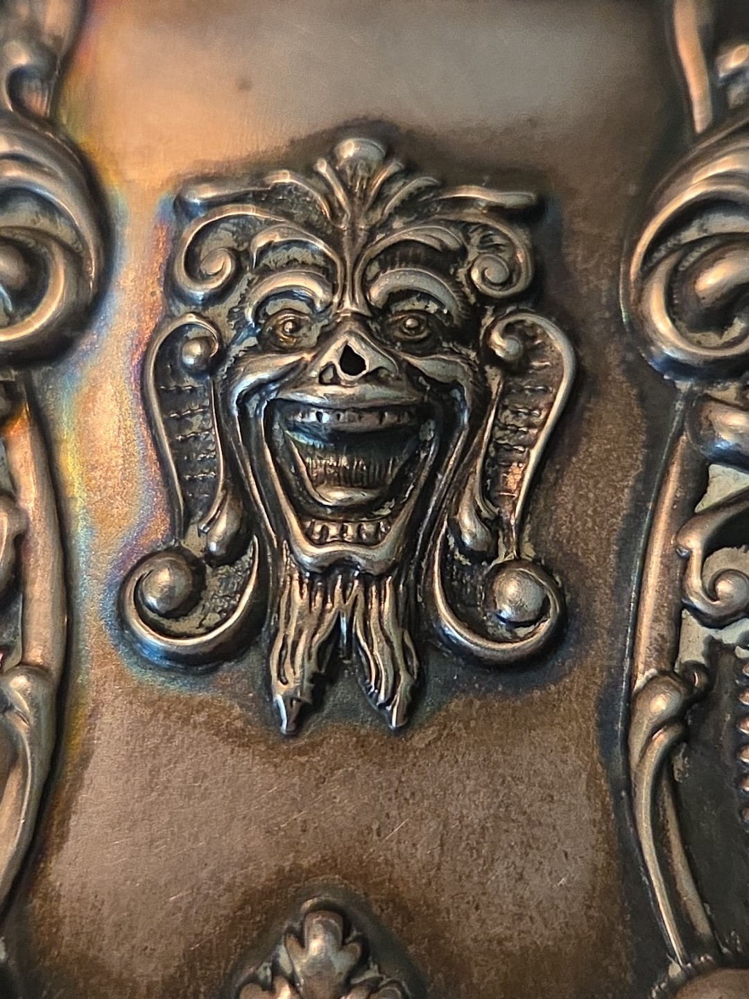 Art Nouveau sterling silver ornate MATCH SAFE VESTA CASE Lion/Gargoyle Head