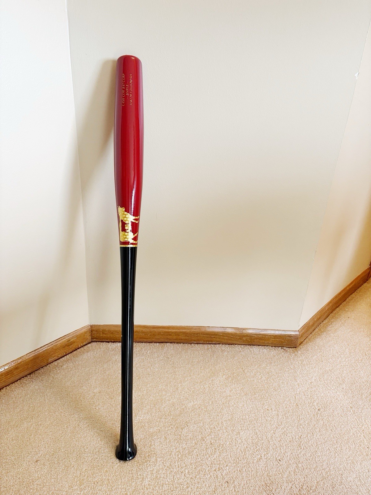 Hybrid Handle Torpedo Maple Wood Baseball Bat 33in 29.5oz. Black / Gold / Red