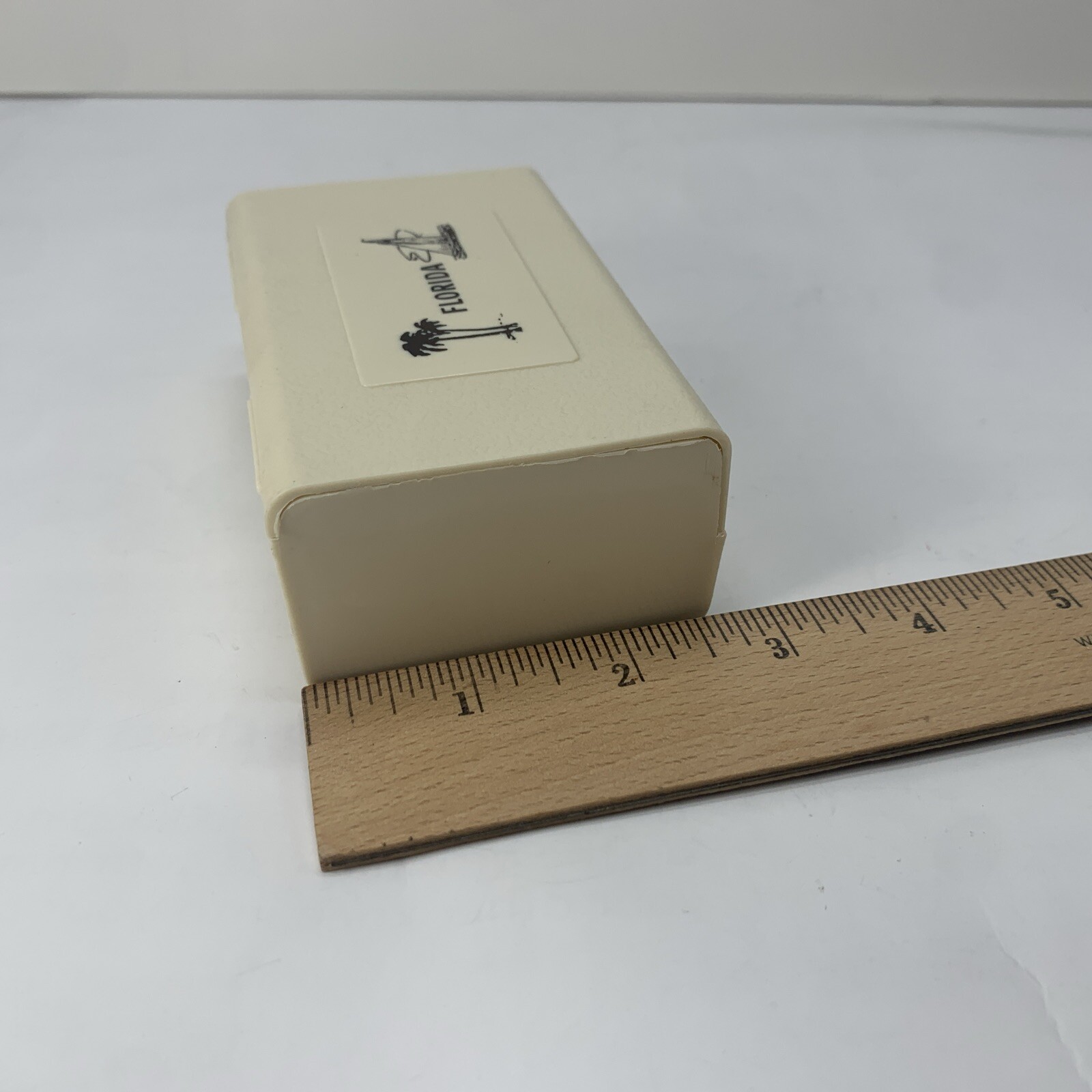 Florida Souvenir Plastic Soap Holder Travel Case Vintage Bathroom Accessory