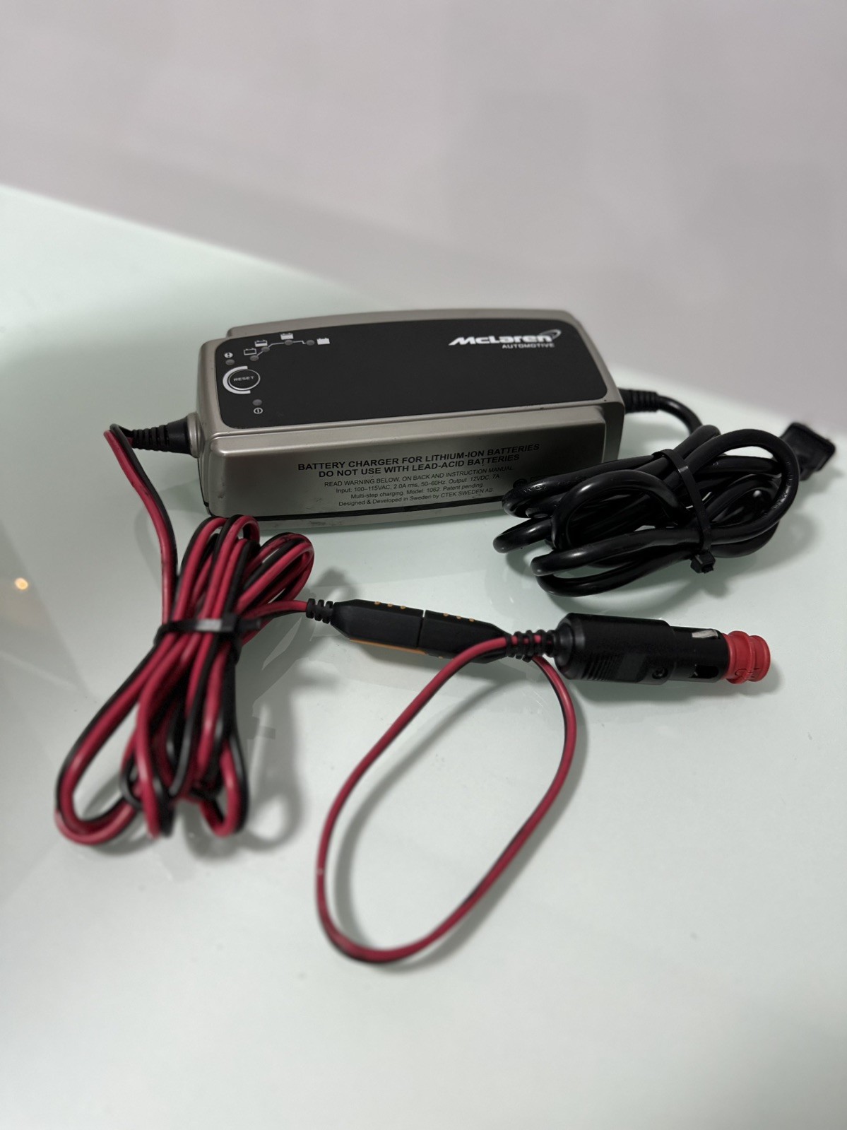 Original 1222MA668GP OFFICIAL McLaren Li-Ion Battery Charger and Maintainer