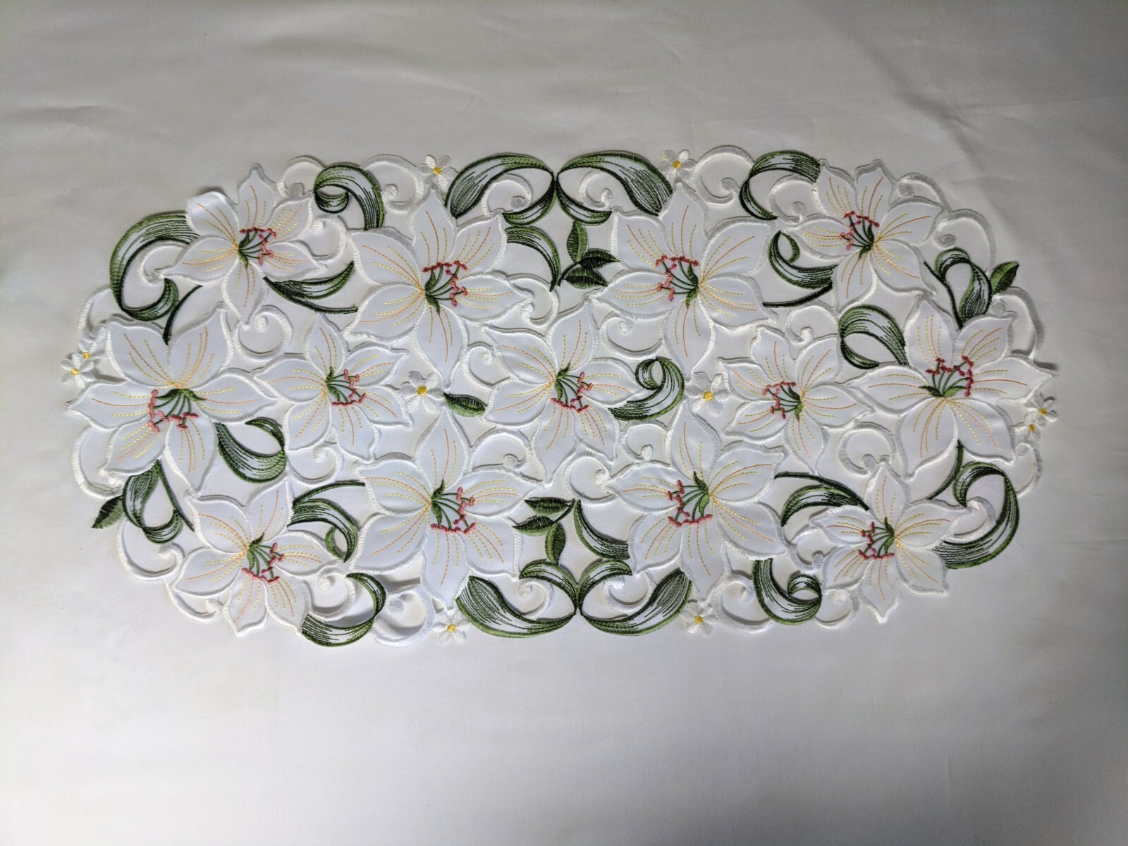 Doily Boutique Table Runner, Doily, Mantel Scarf with White Easter Lily Flowers