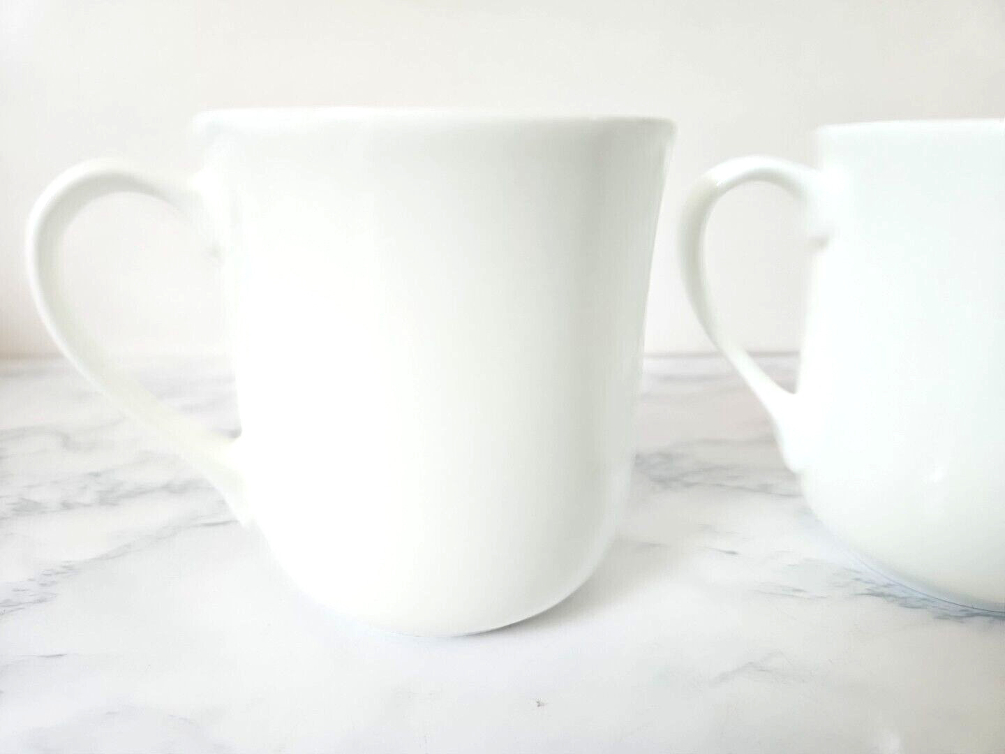 2 WEDGWOOD Gourmet Coffee Mugs Cups Bone China Professional China Home Gourmet