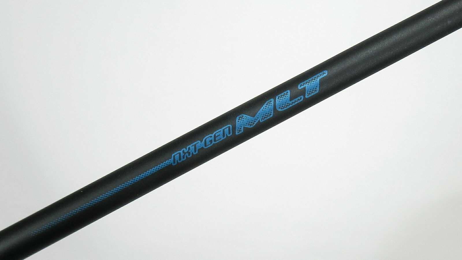 NEW - ALDILA NV 2KXV BLUE 60 Stiff DRIVER SHAFT .335 46" (258634)