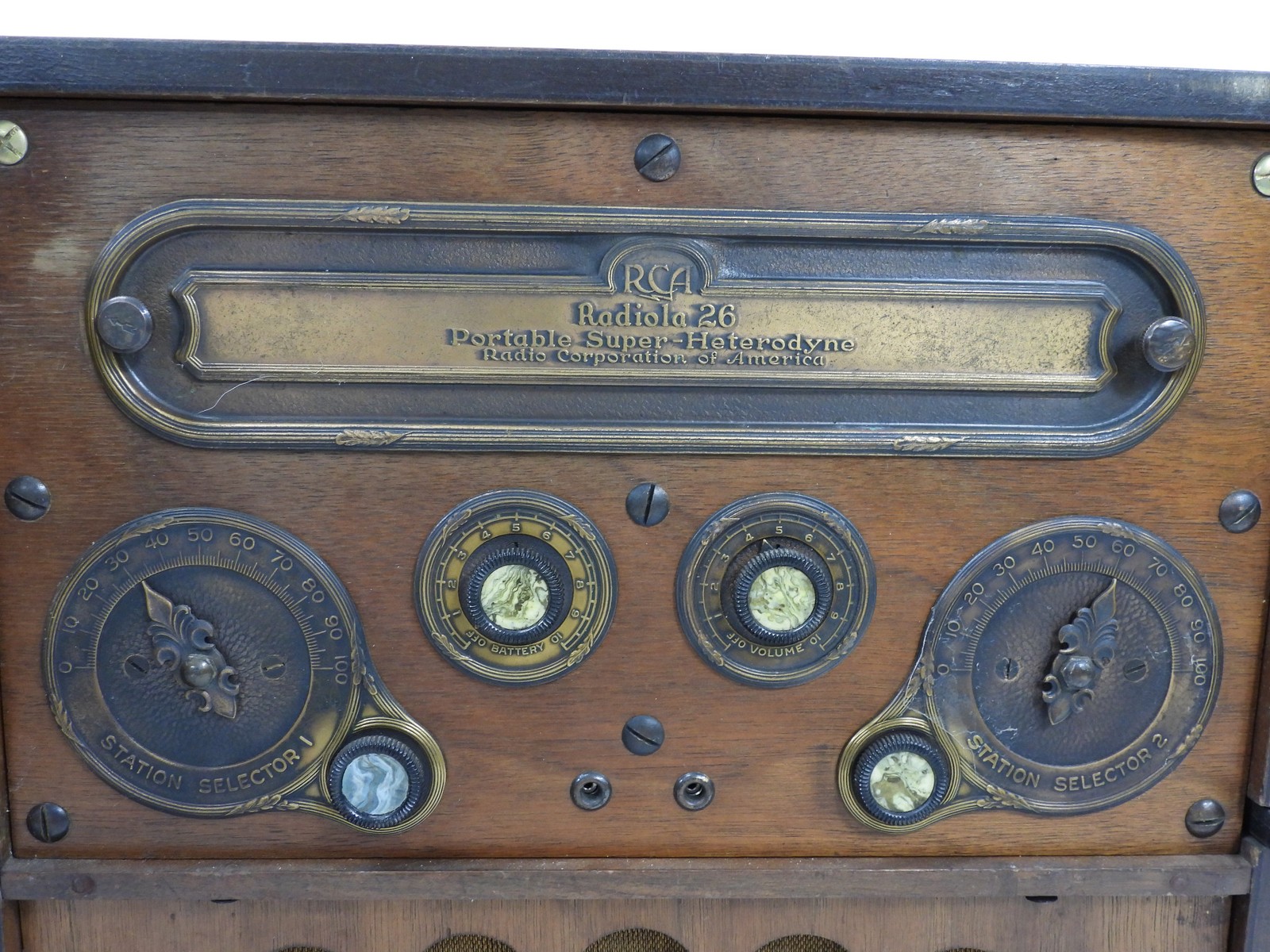 RCA Radiola 26 Vintage Super-Hetrodyne Broadcast Tube Radio w/ Tubes (nice)