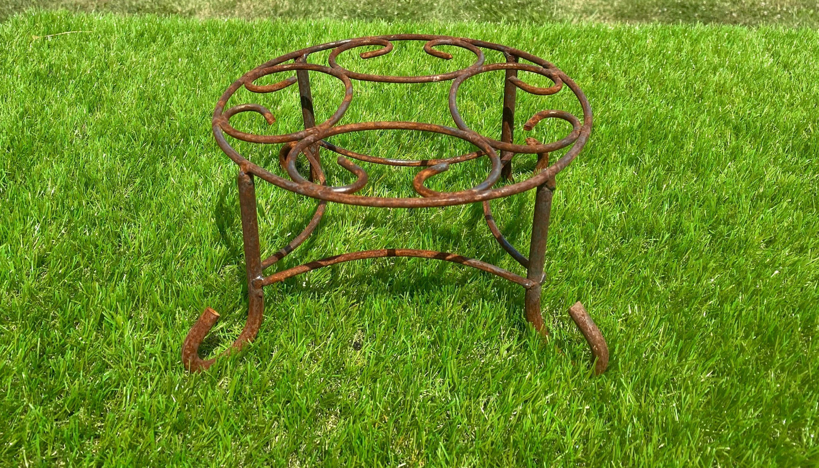Large 13.5" Wrought Iron Plant Stand - Statue Riser - Pedestal