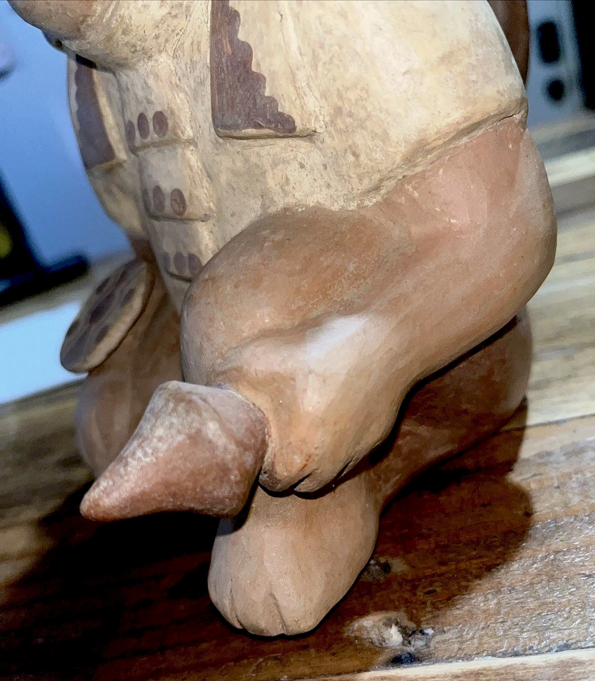 Peruvian Moche Pichu Style Pottery Stirrup Spout Vessel 8 1/2" Kneeling Warrior