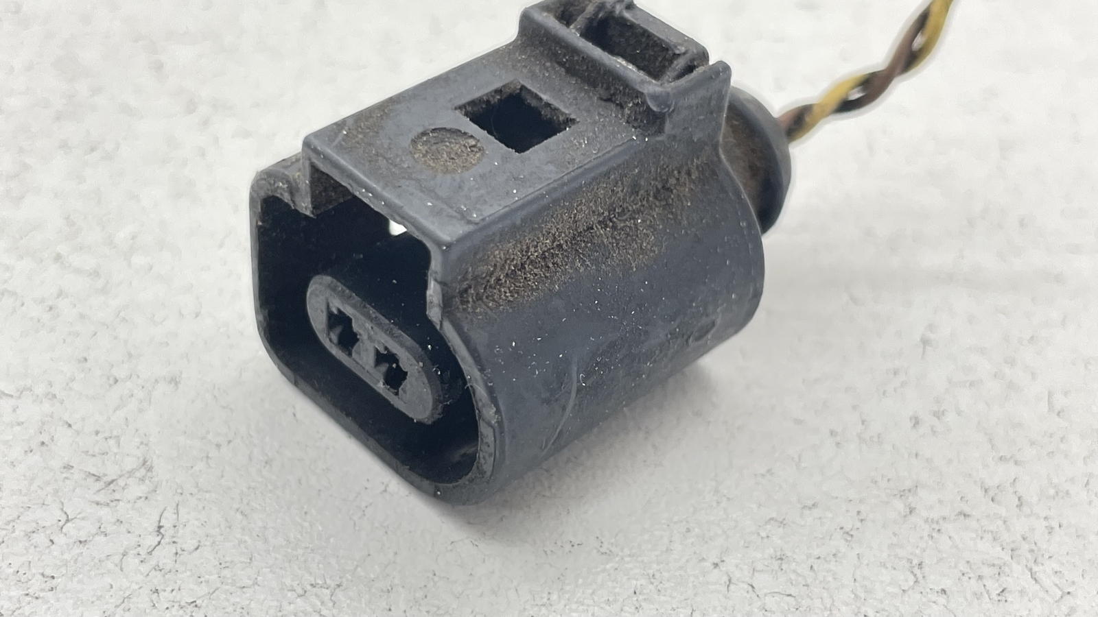 VW Audi Porsche Wiring Harness Plug Connector 2 Wire Pigtail OEM #1J0973702