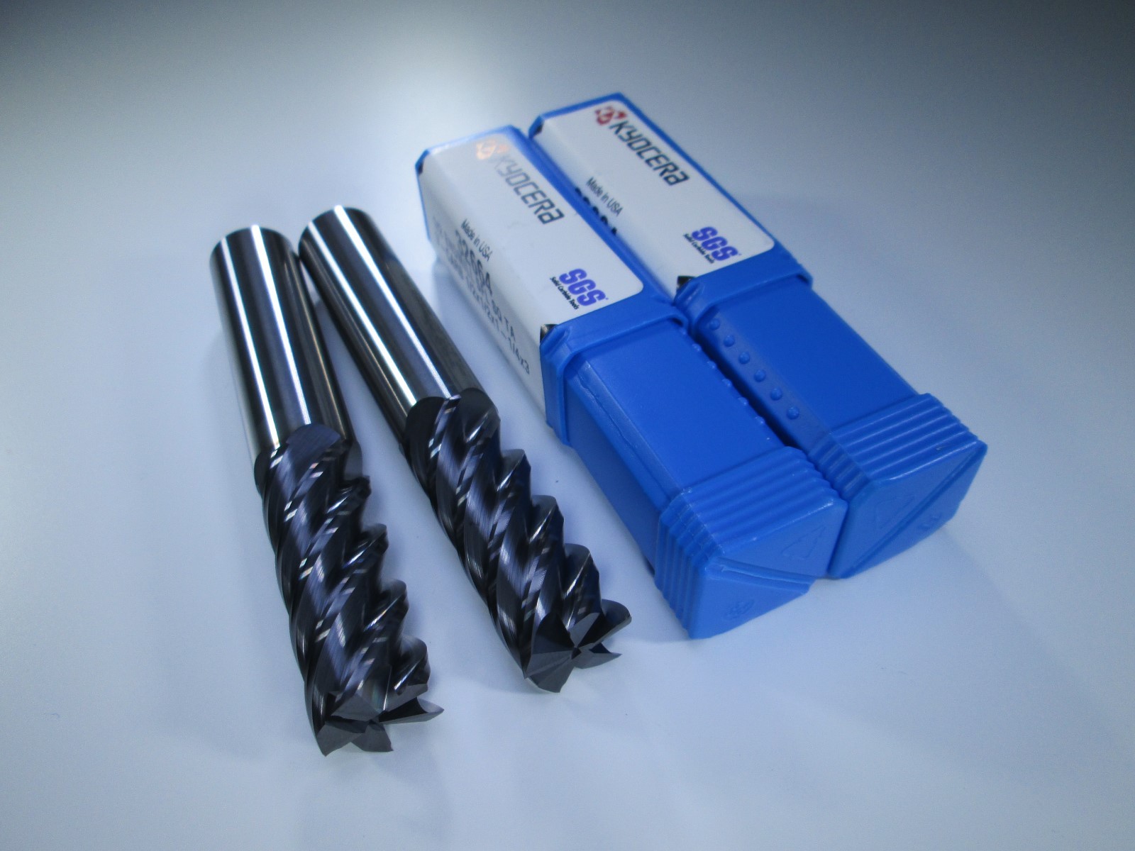 LOT ( 5 ) KYOCERA SGS 32664 V-CARB SOLID CARBIDE 1/2" 5 FLUTE END MILLS SET