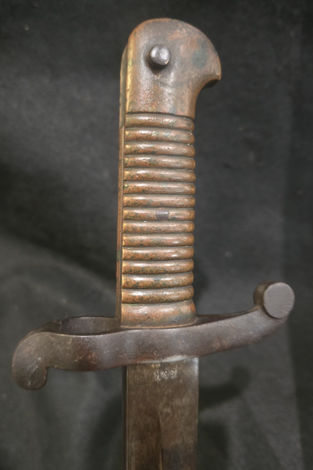 Bayonet S&K German Manufacture Marked 185D With Metal Sheath