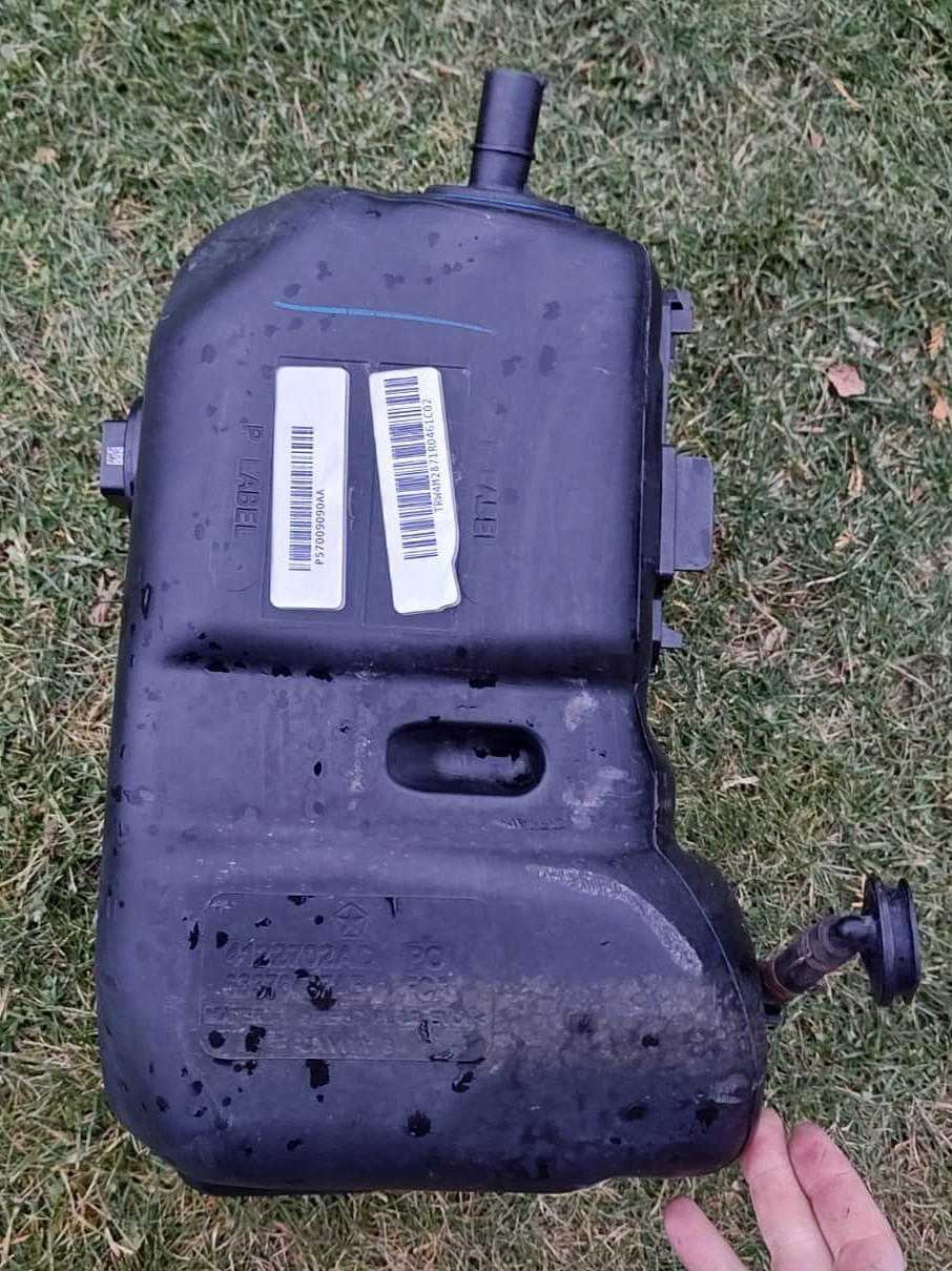 2019-2024 Dodge Ram 2500 3500 OEM DEF Diesel Exhaust Fluid Tank Only 57009090AA