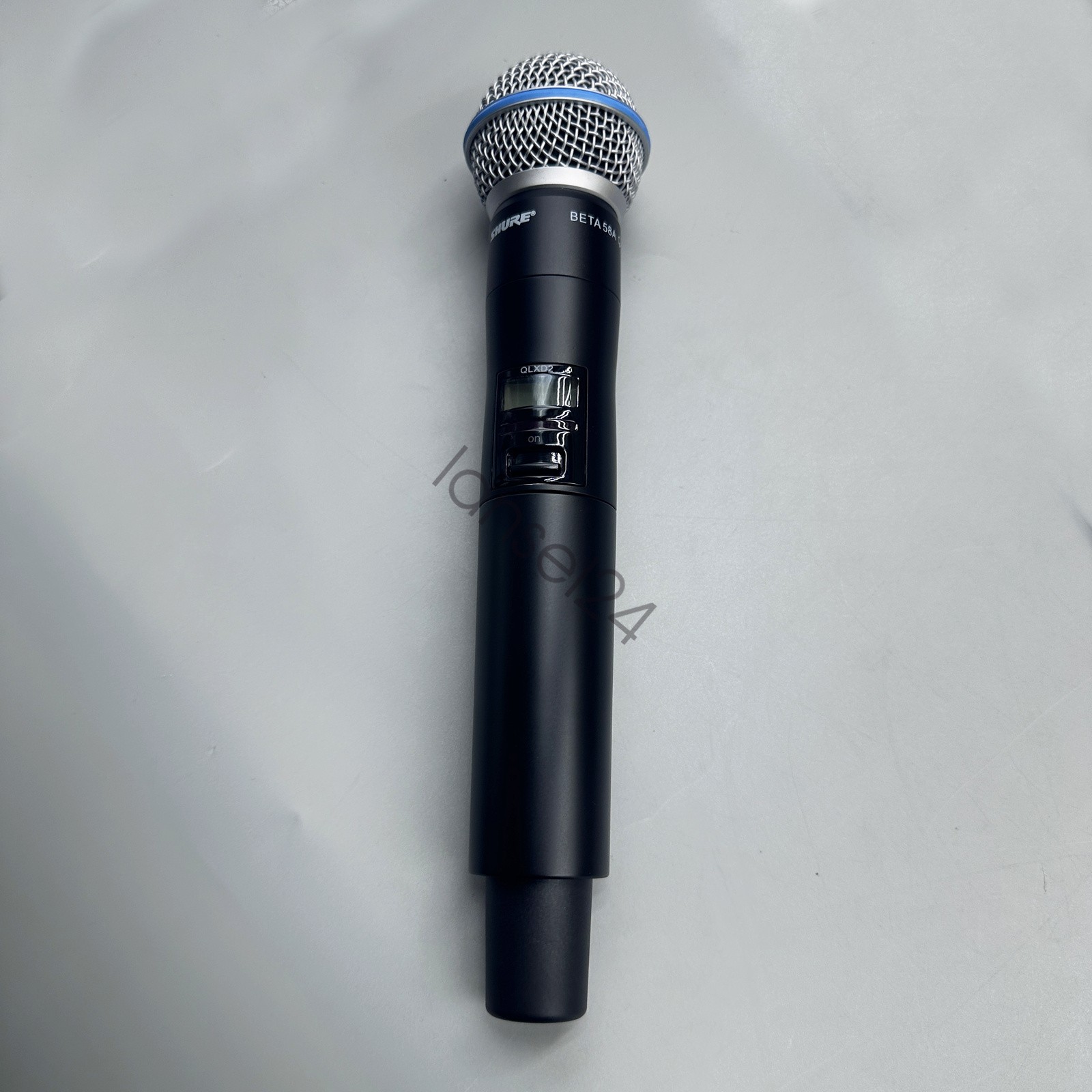 QLXD4 / BETA58A Handheld Wireless Vocal System Microphones Express w / BETA58 US