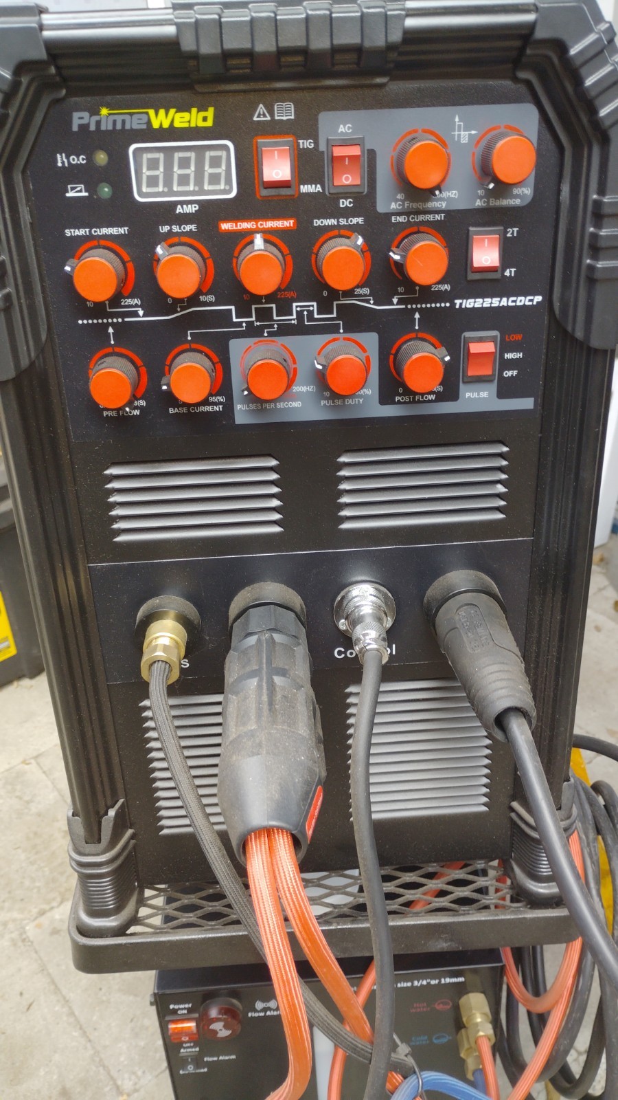PRIMEWELD WELDER 225 W/ MAXCOOL 3000 WATER COOLER+ WTR COOLED TORCH + ACCESSORIE