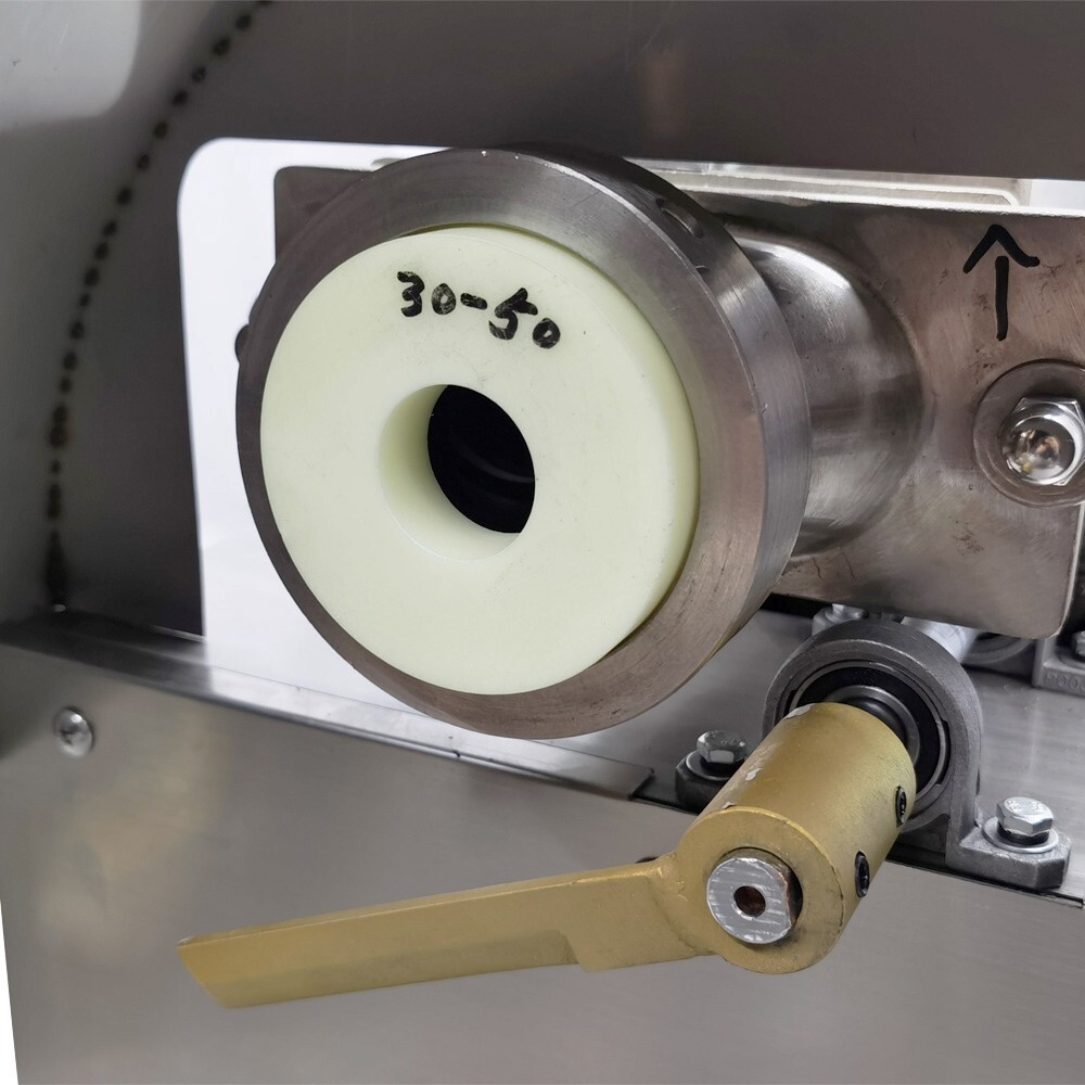 Small Commercial Dough Dispenser Machine 1-300g Electric Dough Cutter