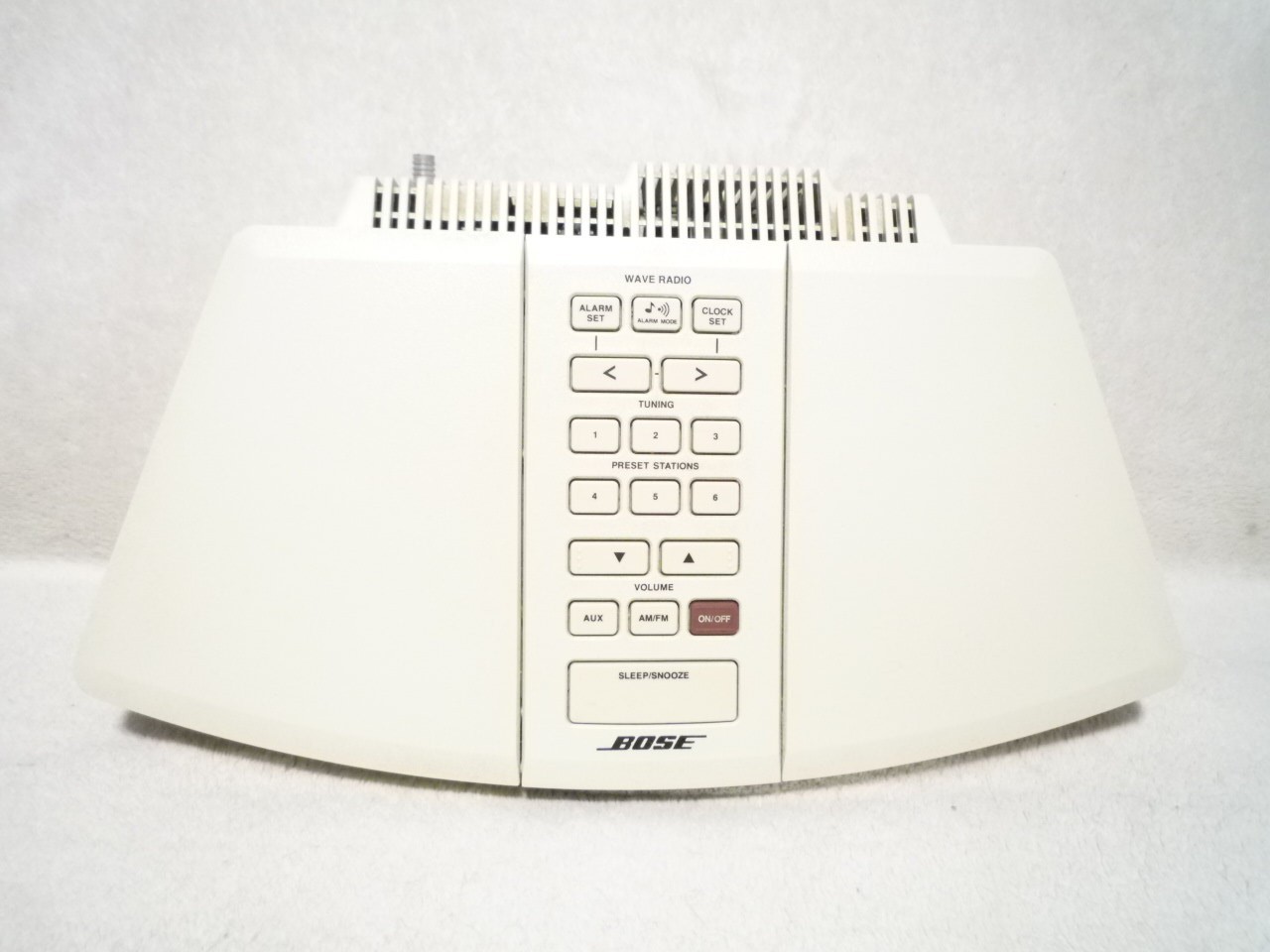 BOSE WAVE RADIO with REMOTE CONTROL & POWER CORD ~ MODEL AWR1-1W