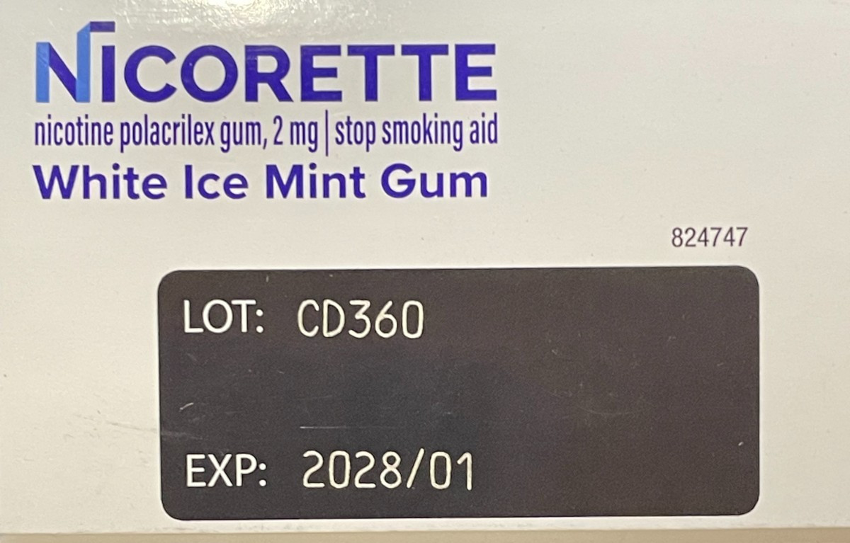 Nicorette White Ice Mint Nicotine Gum 2mg - 200 Count Exp 01/2028