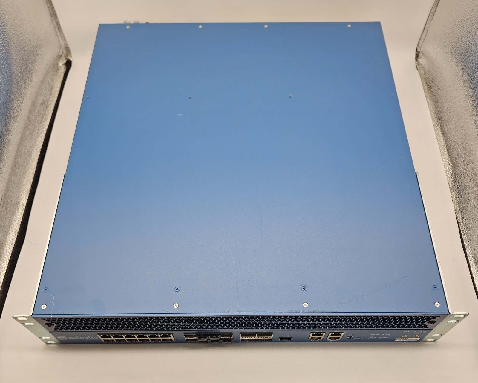 Palo Alto 12-Port GbE & 8-Port SFP+ & 4-Port QSFP+ Firewall w/240GB SSD PA-3260