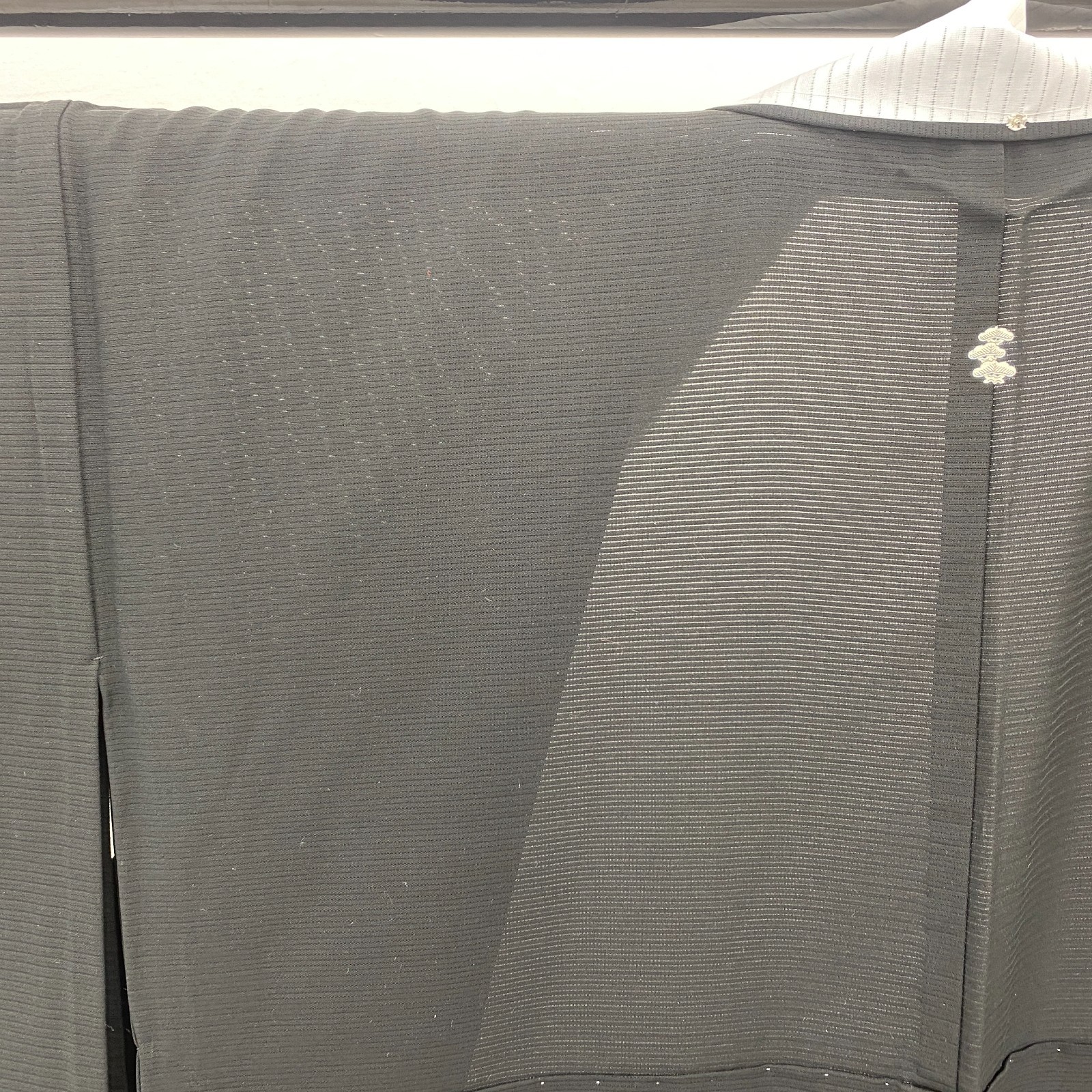 Japanese Vintage Kimono Silk Black Tomesode No Lining Family crest Length 64 in