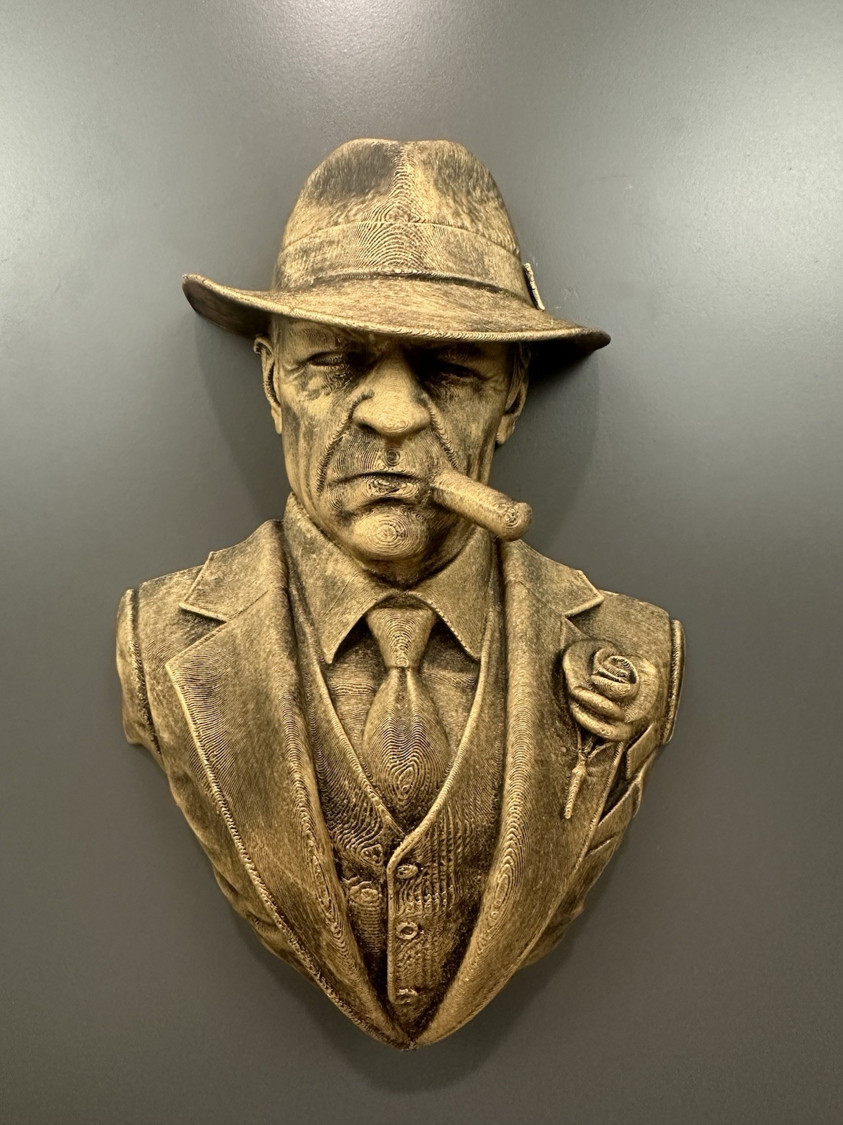 Vintage Mob Boss Mafia Wall Bust Sculpture Mafia Cigar Man Cave Bar Decor 9x6x3”