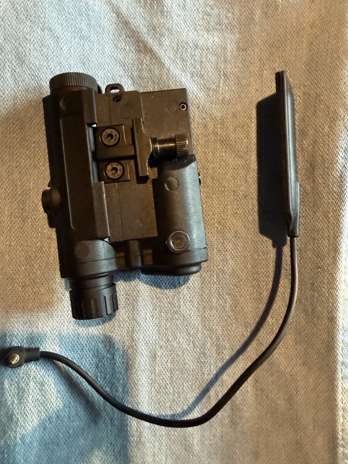 Eotech Pec-15 laser light